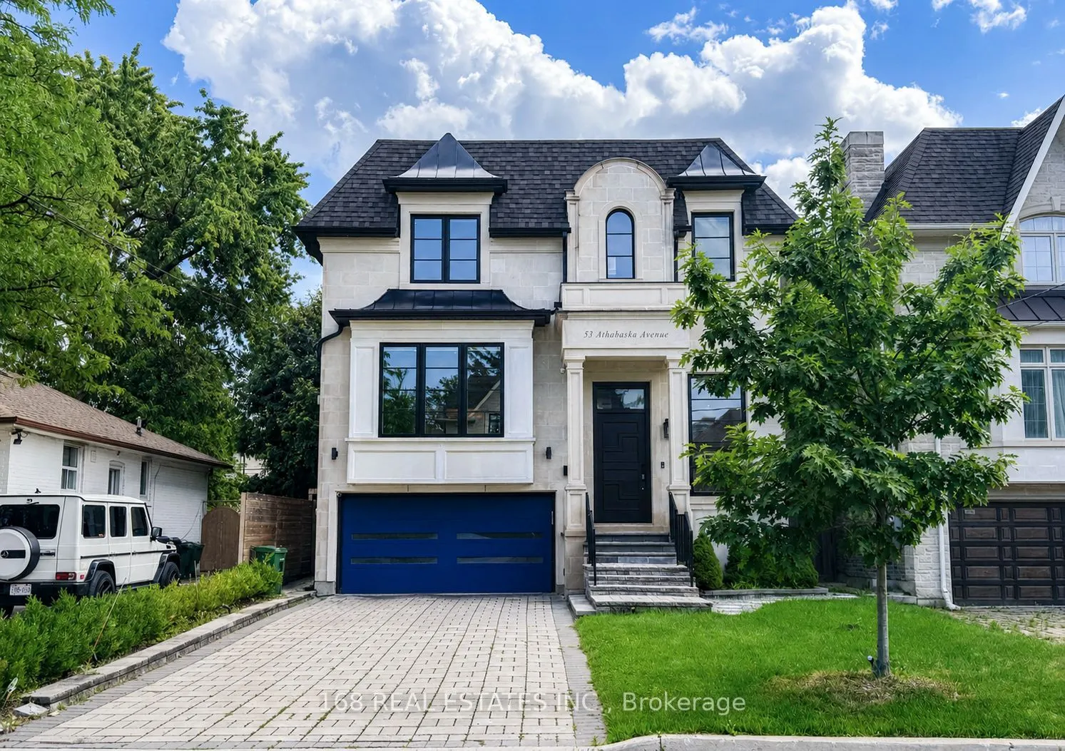 53 Athabaska Avenue