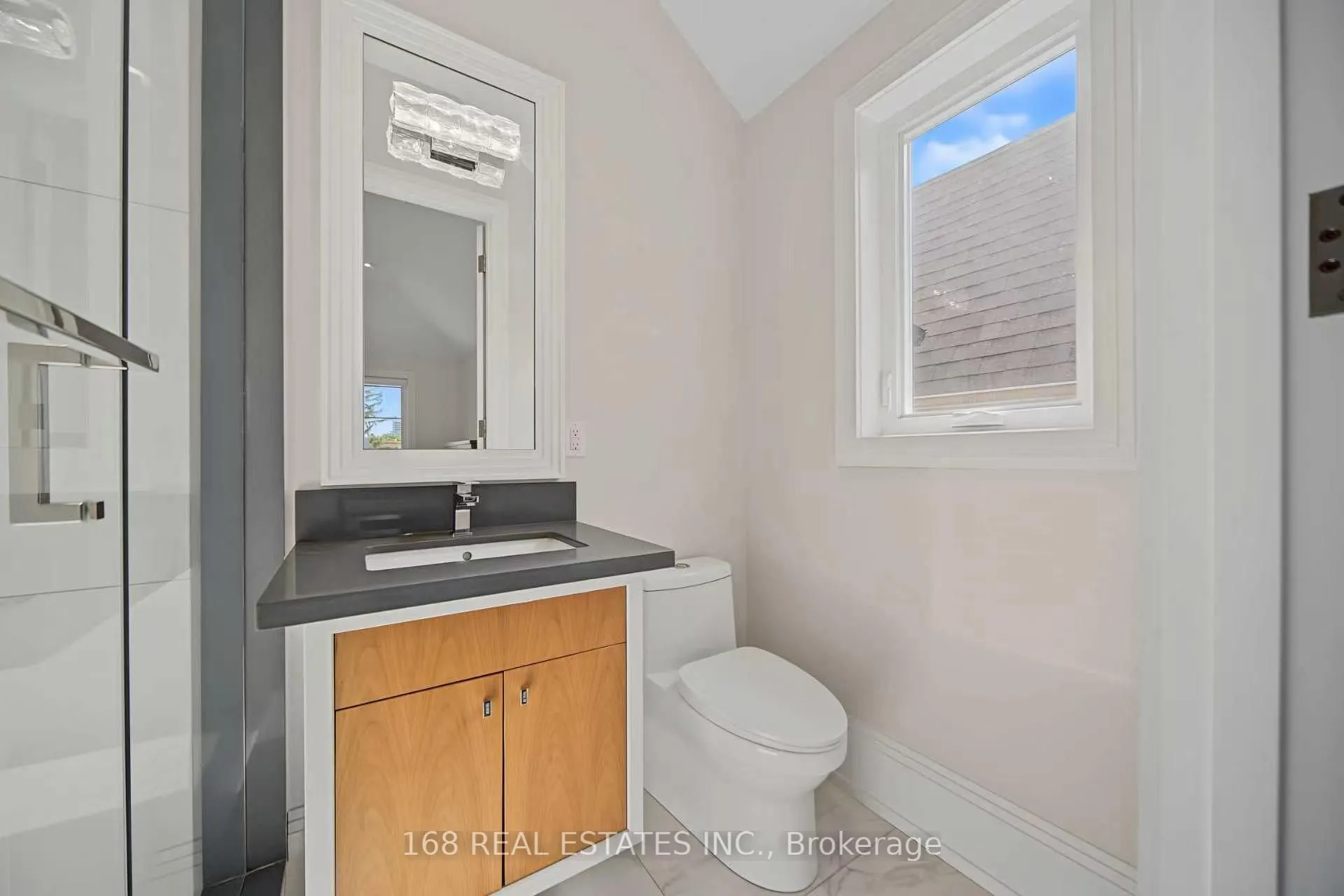 53 Athabaska Avenue