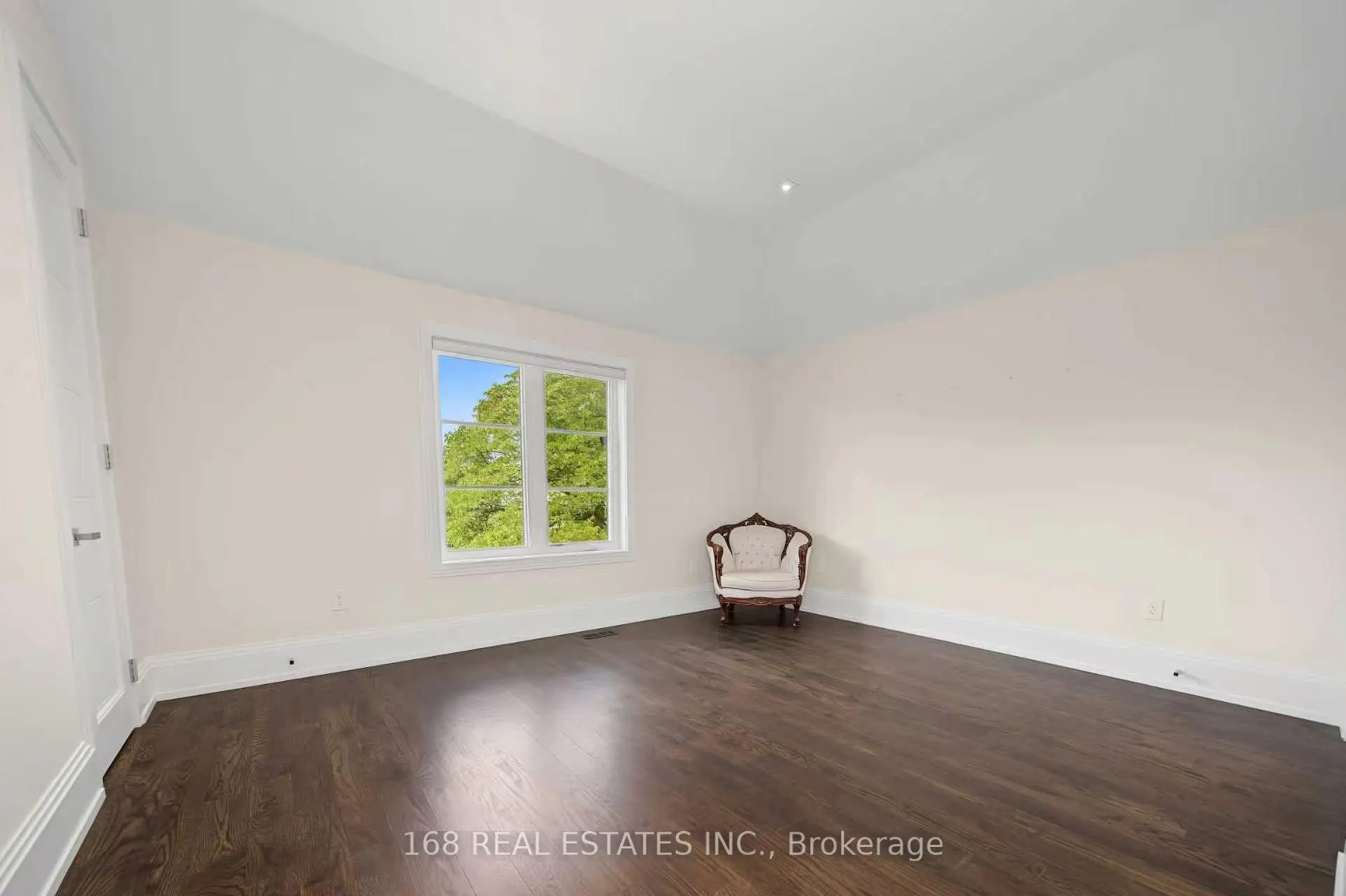 53 Athabaska Avenue