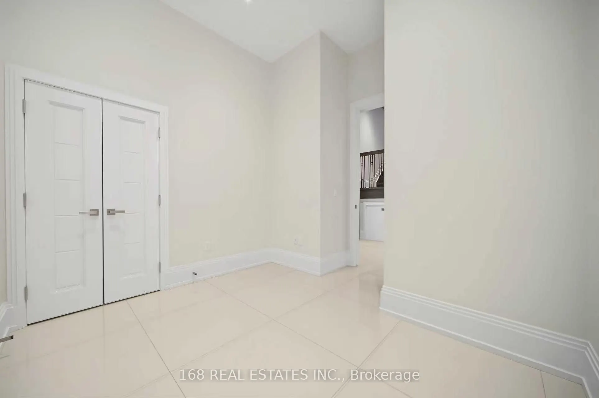 53 Athabaska Avenue