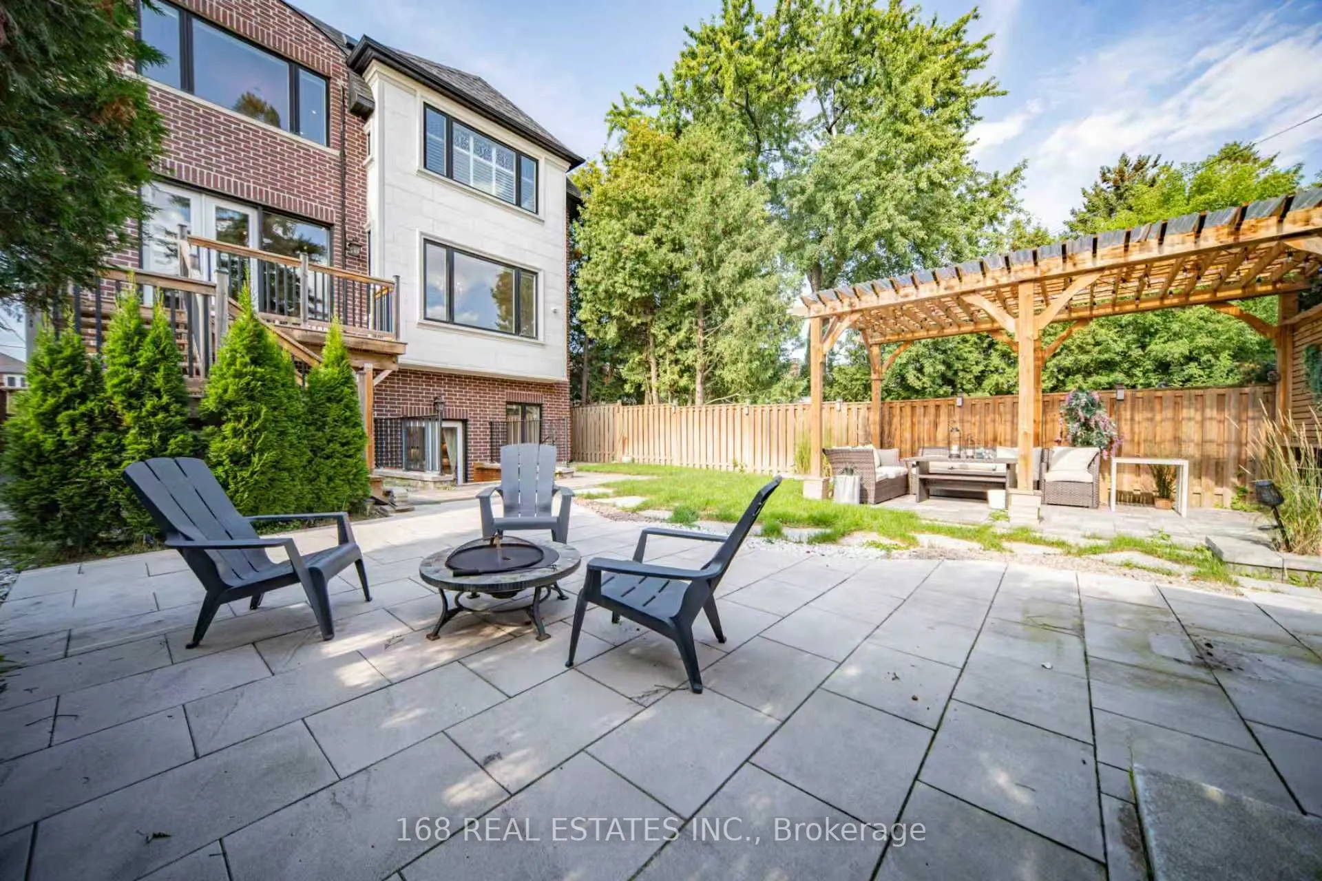 53 Athabaska Avenue