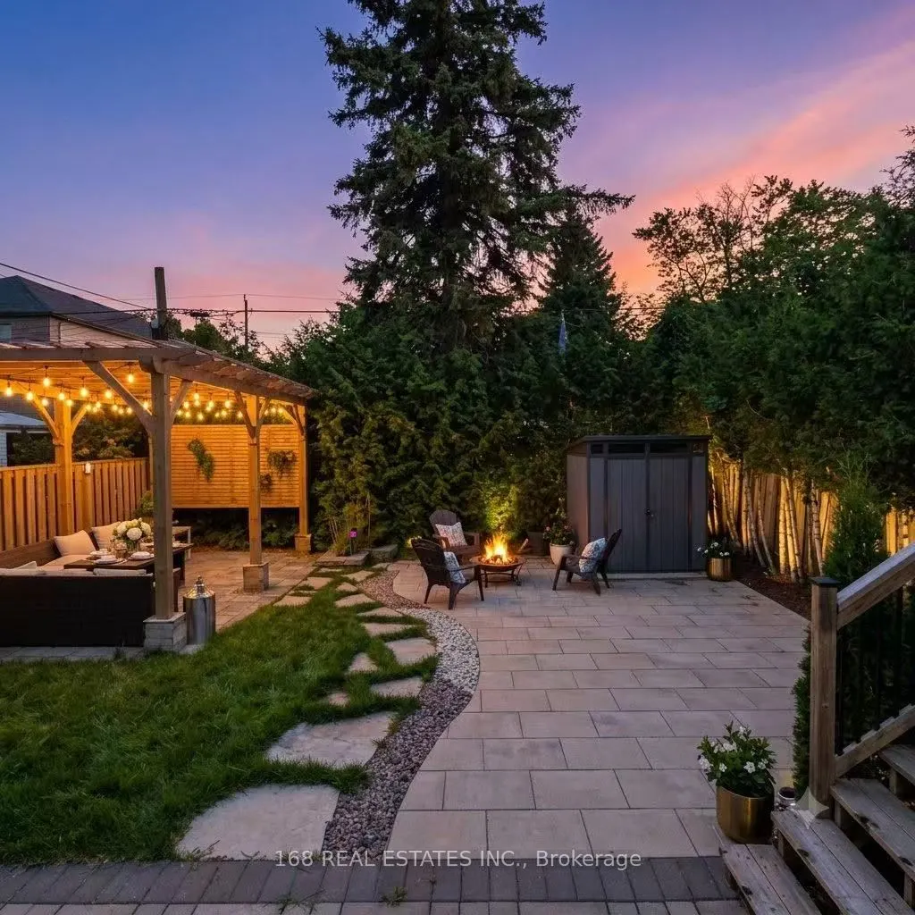 53 Athabaska Avenue