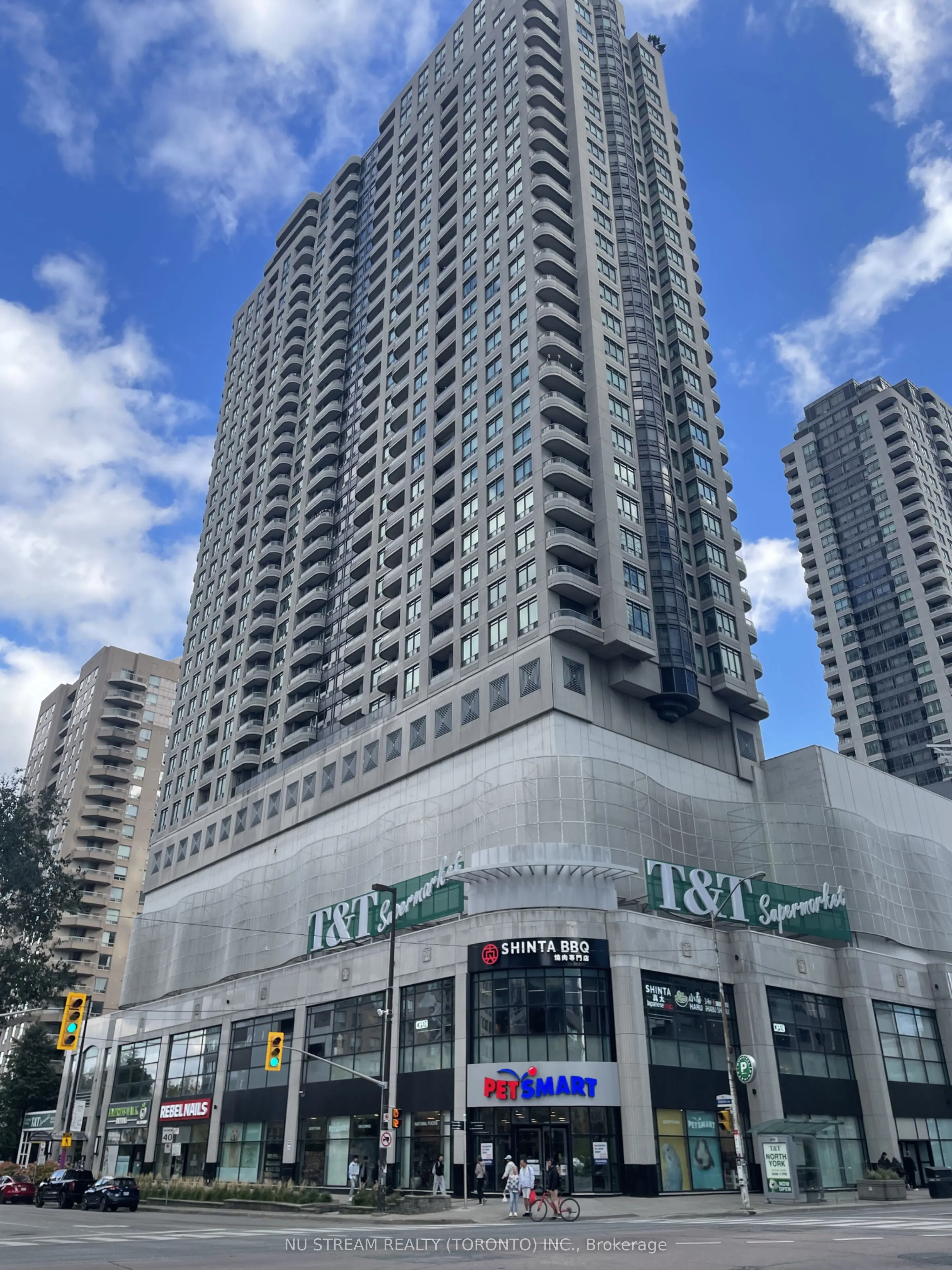33 Empress Avenue #915