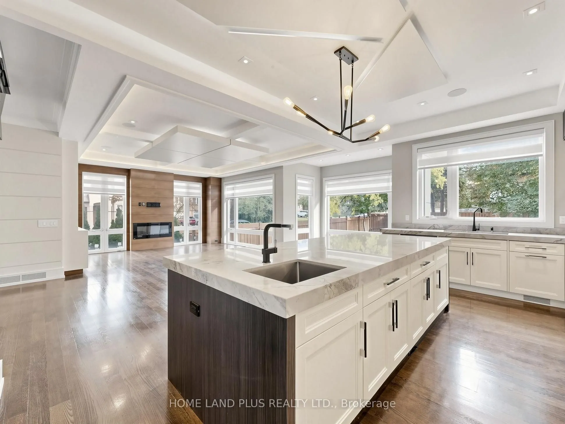 225 Northwood Drive