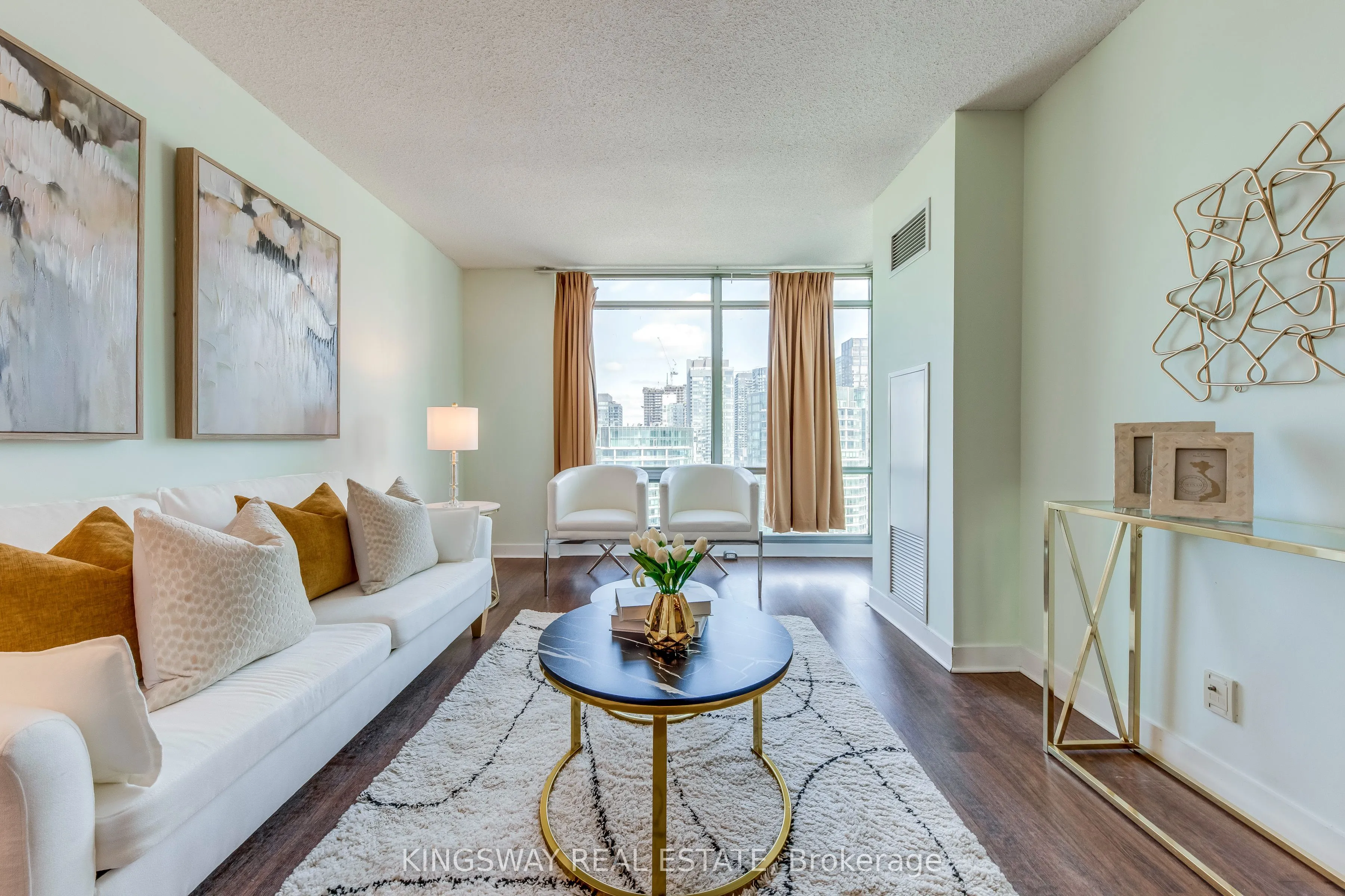 81 Navy Wharf Court #3511