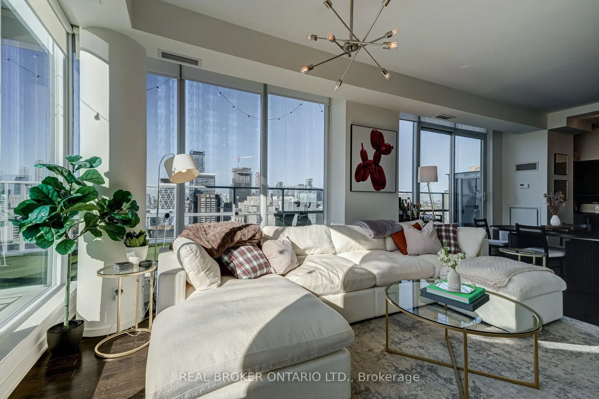 126 Simcoe Street #PH02