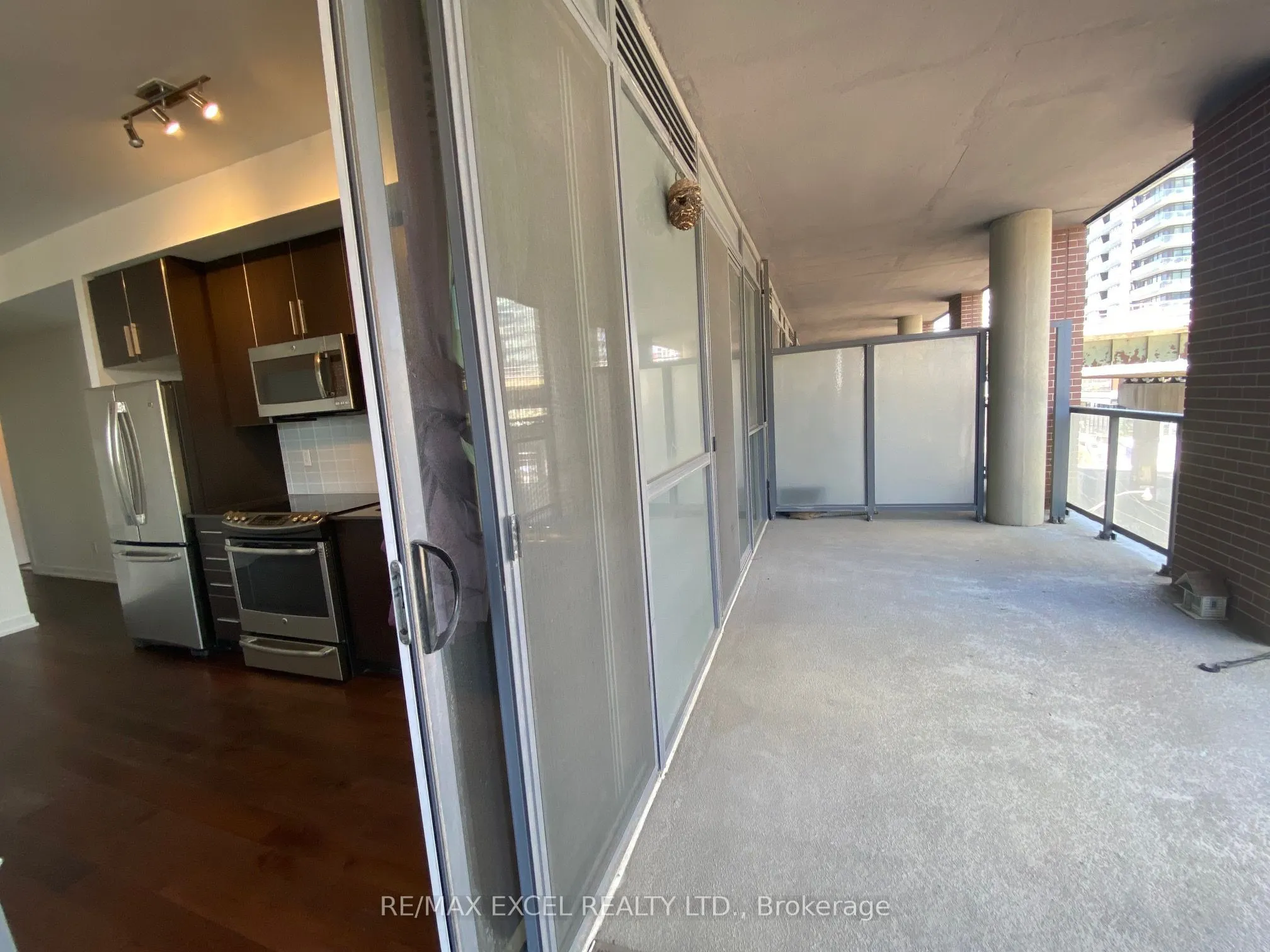 20 Bruyeres Mews #510