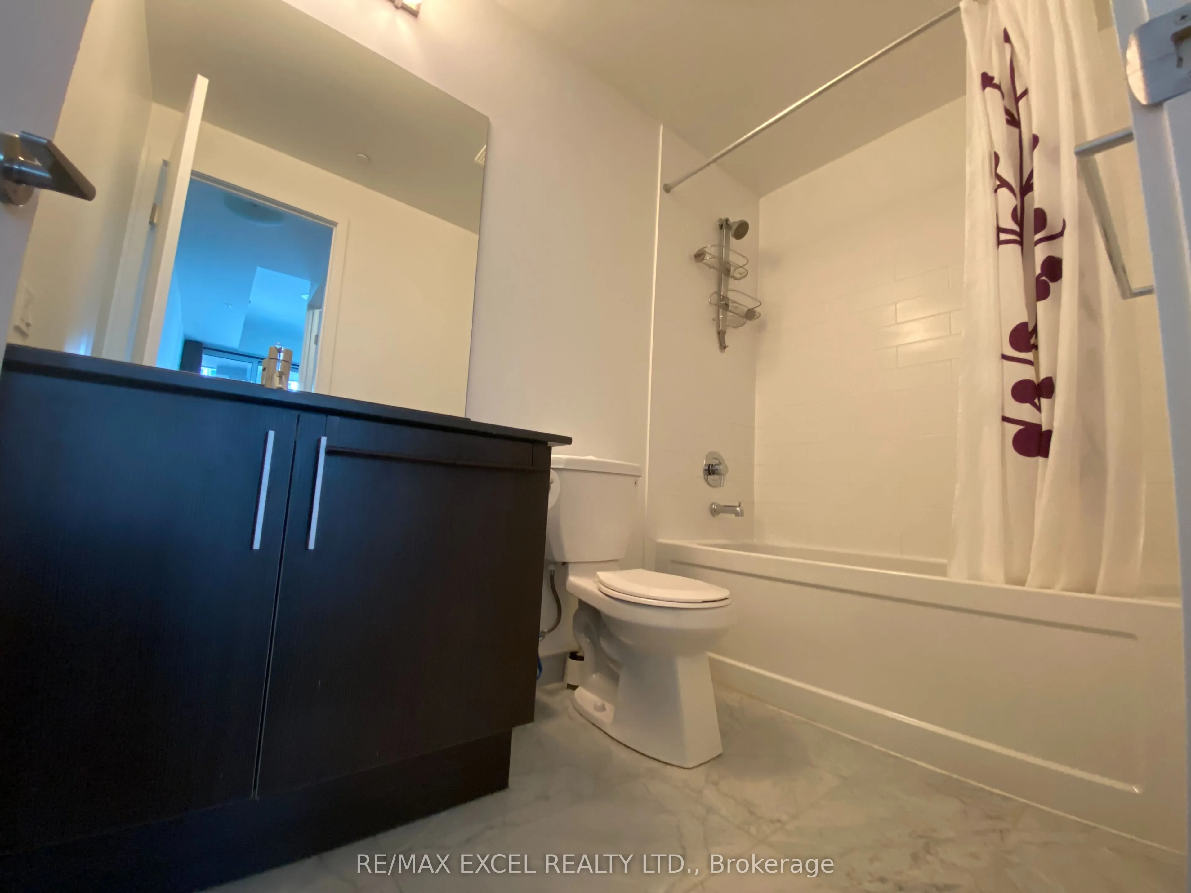 20 Bruyeres Mews #510