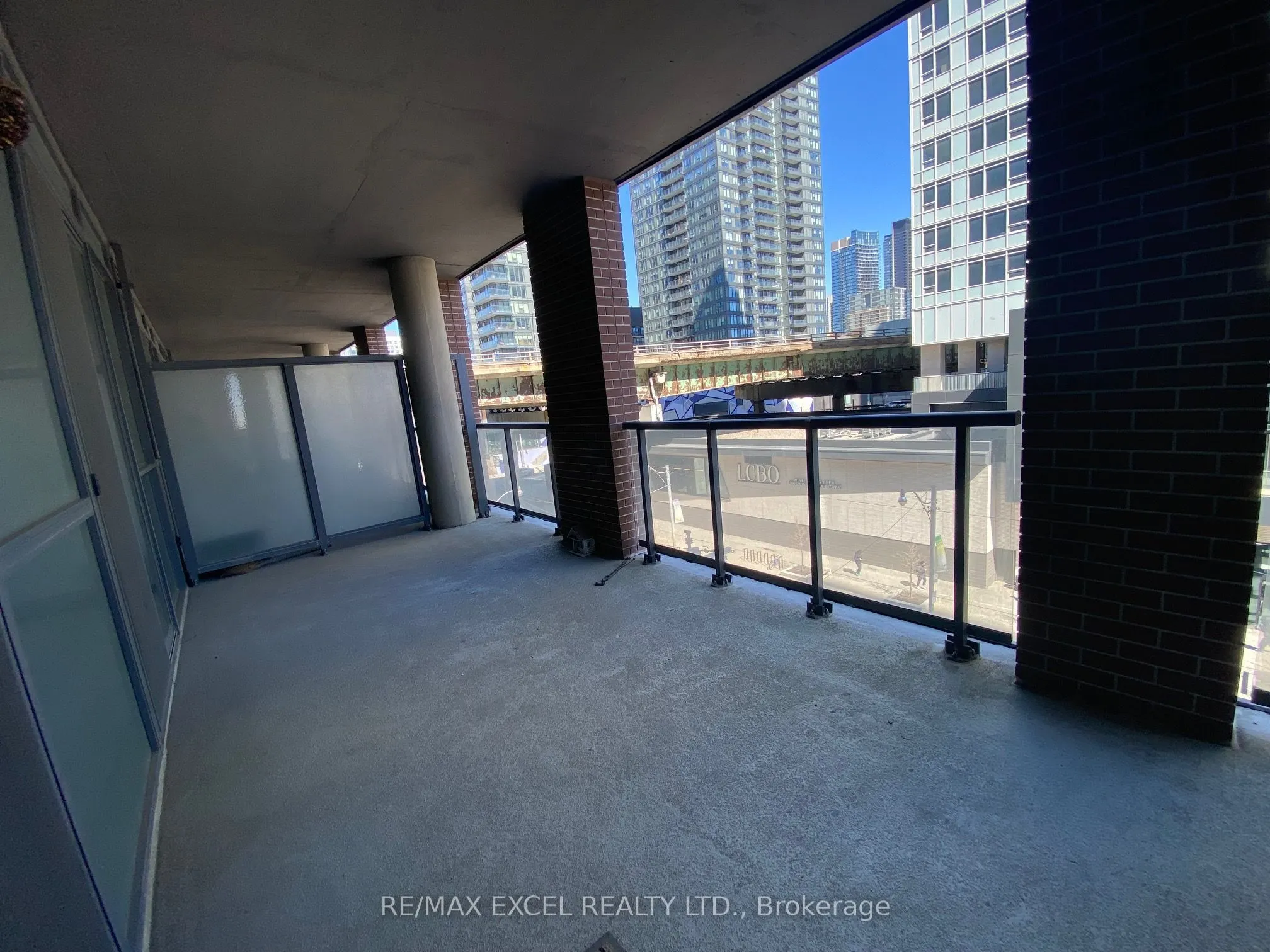 20 Bruyeres Mews #510