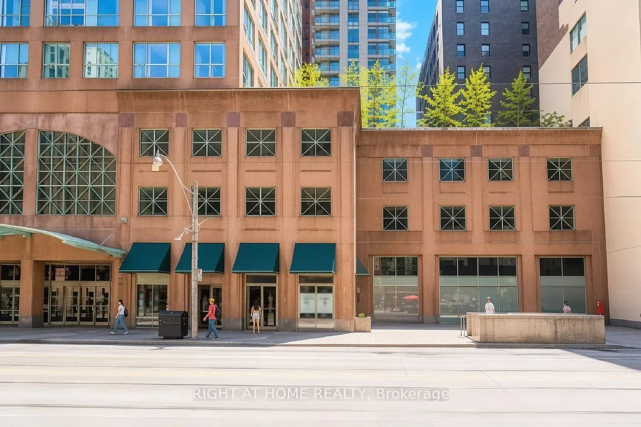 7 King Street E #602