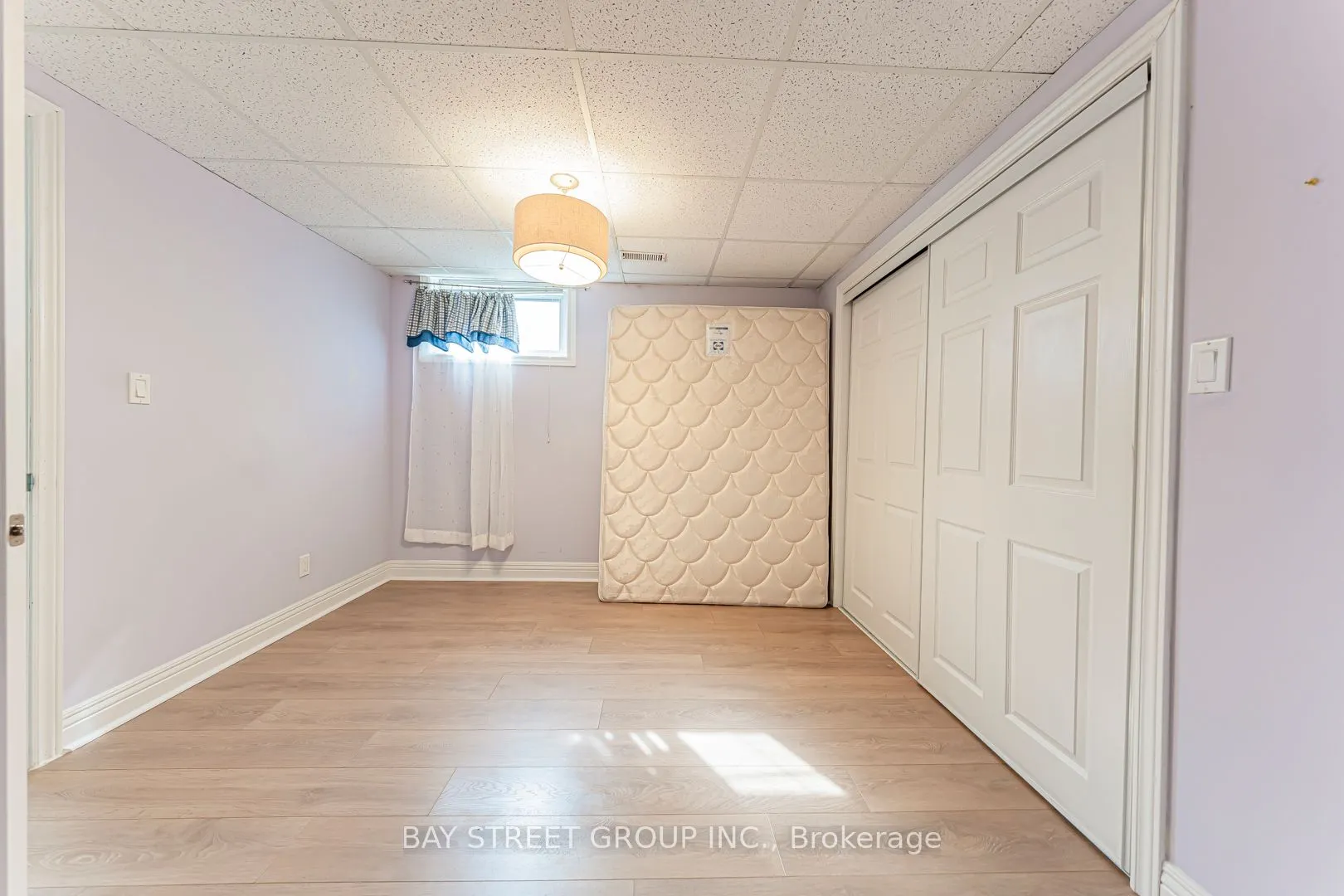 149 Hendon Avenue #Lower