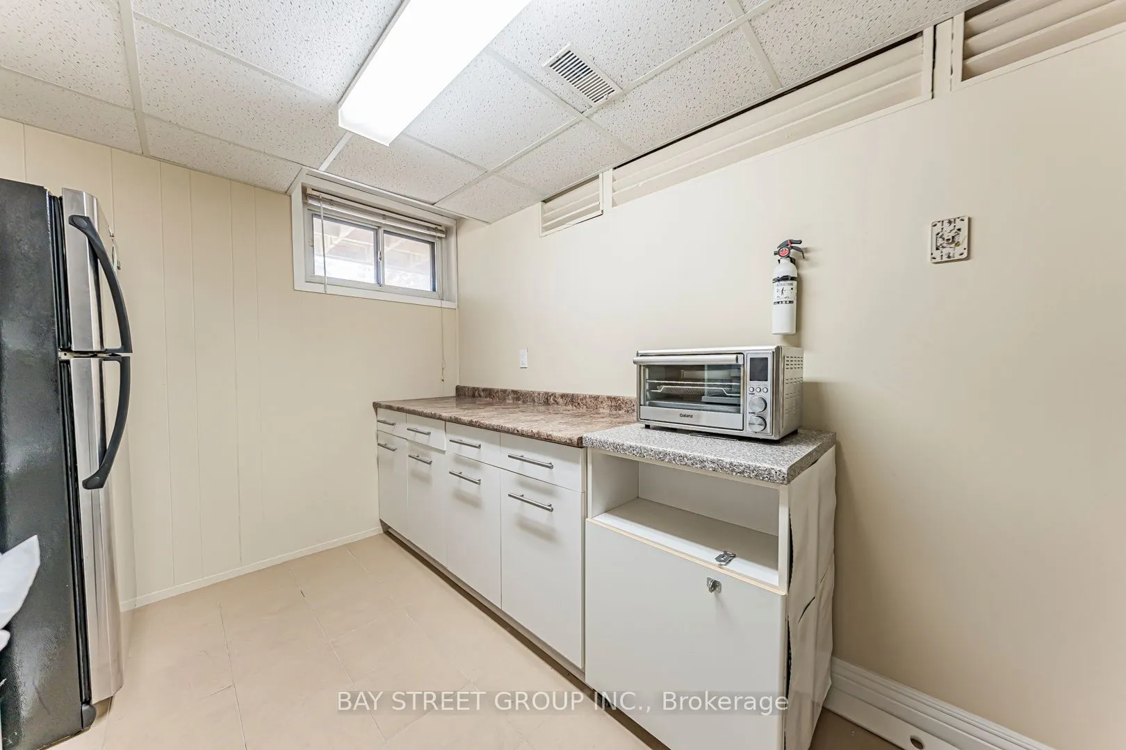 149 Hendon Avenue #Lower