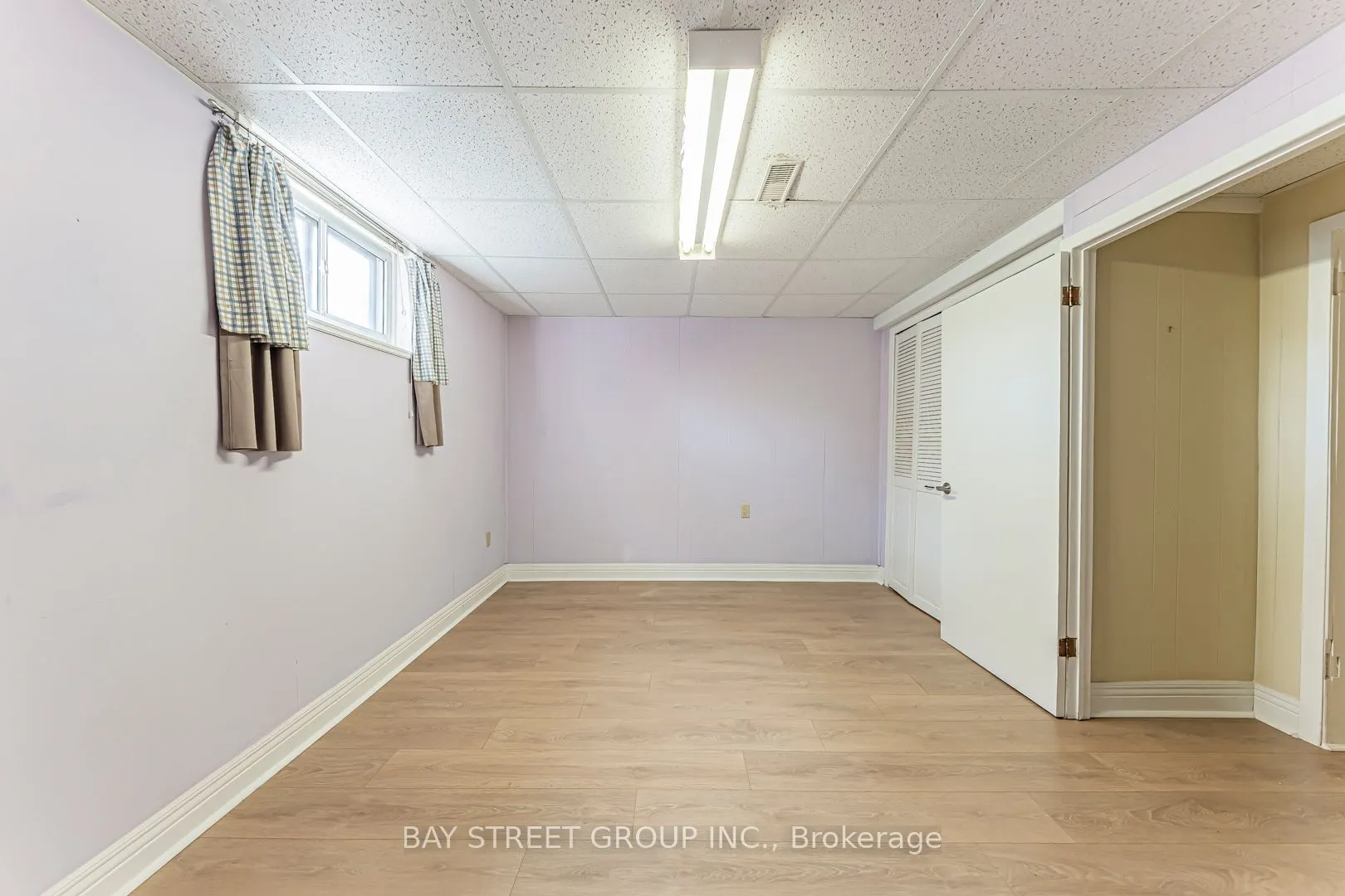 149 Hendon Avenue #Lower