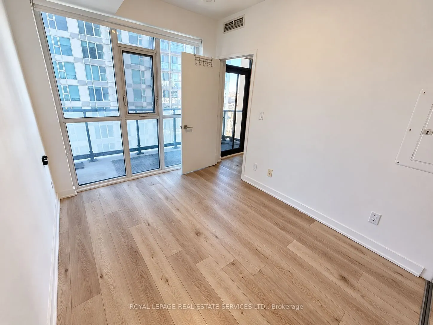 50 Ordnance Street #2103
