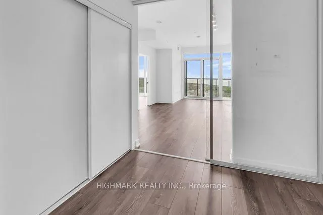 127 Broadway Avenue #2913S