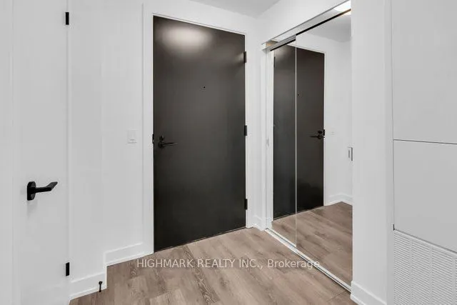 127 Broadway Avenue #2913S