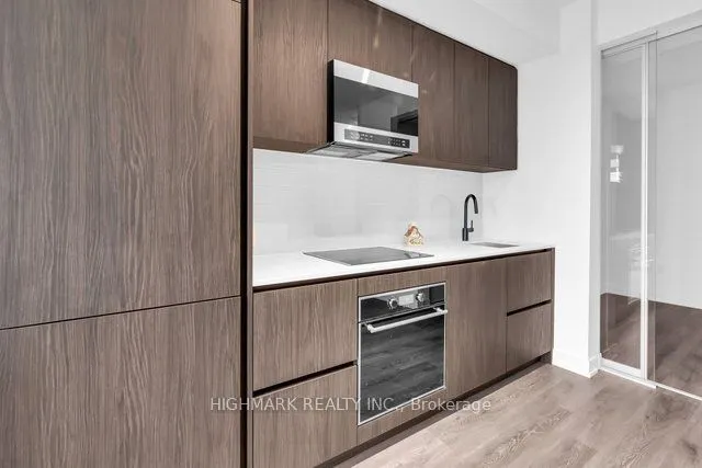 127 Broadway Avenue #2913S