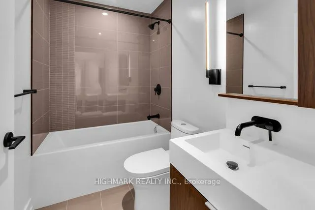 127 Broadway Avenue #2913S