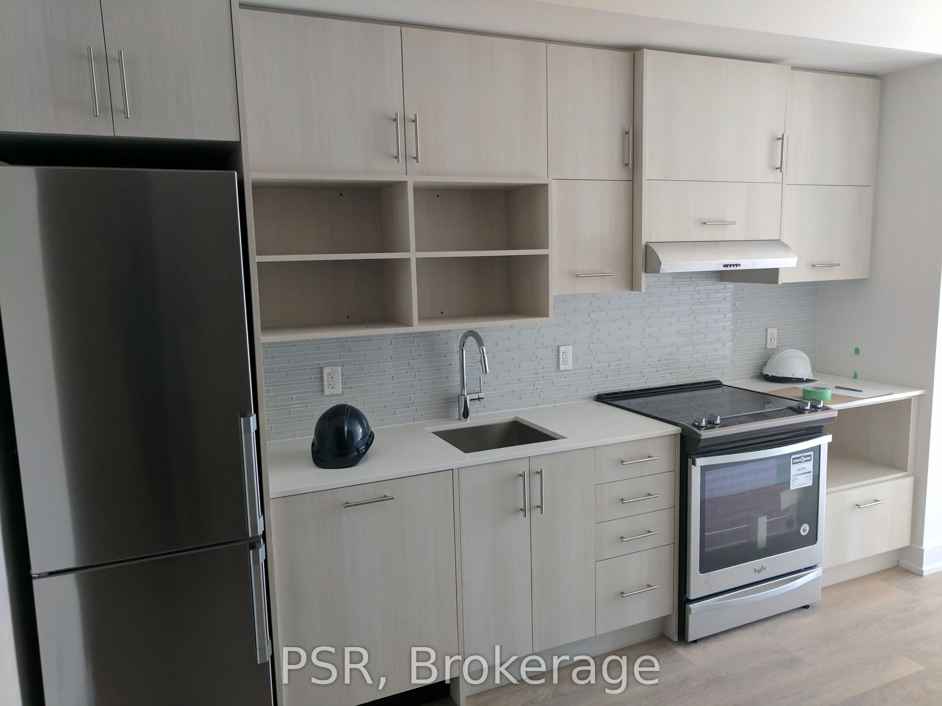 150 Fairview Mall Drive #211