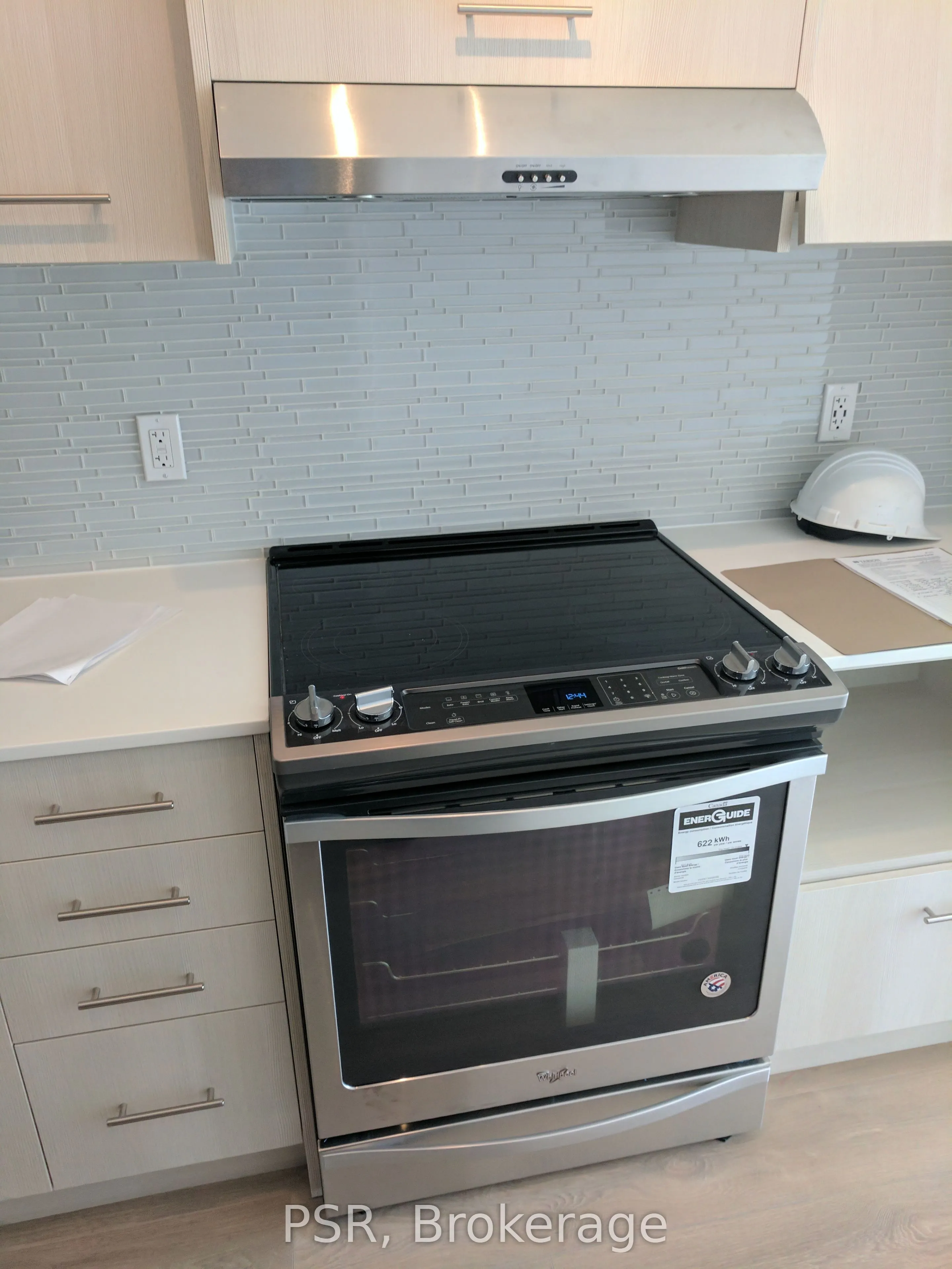 150 Fairview Mall Drive #211