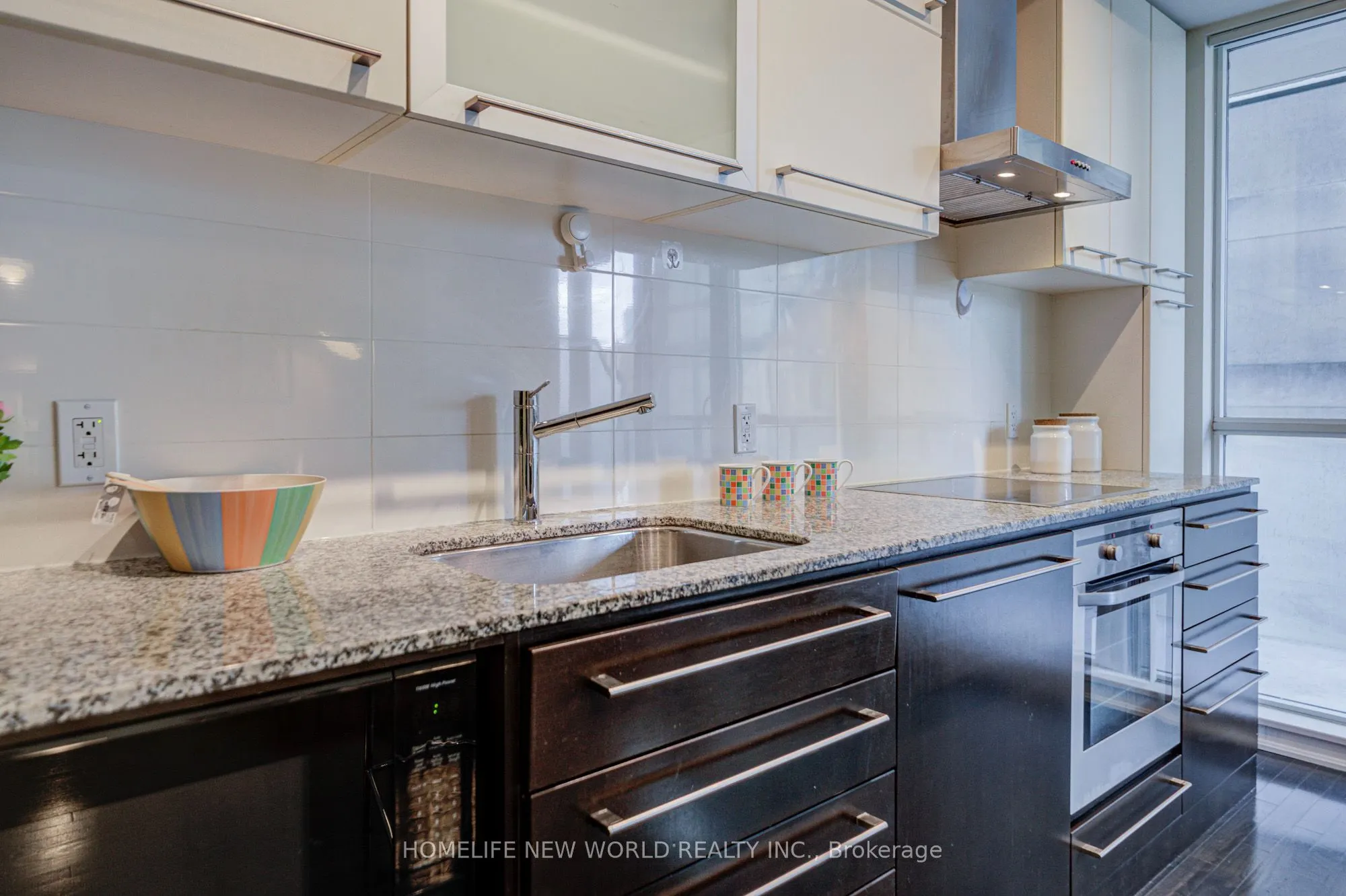 770 Bay Street #508