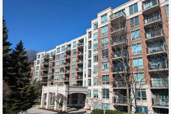 38 William Carson Crescent