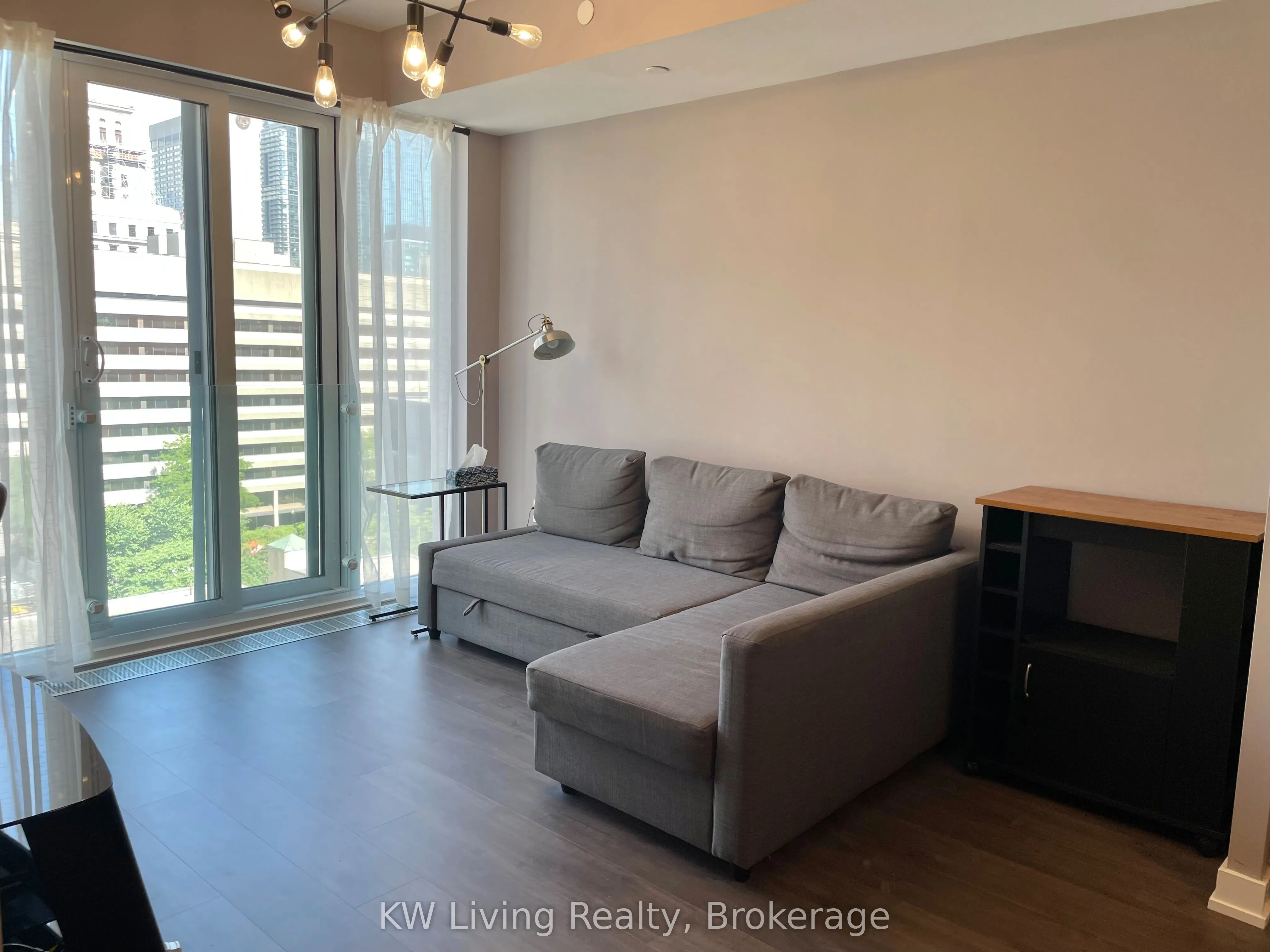 50 McCaul Street #1109