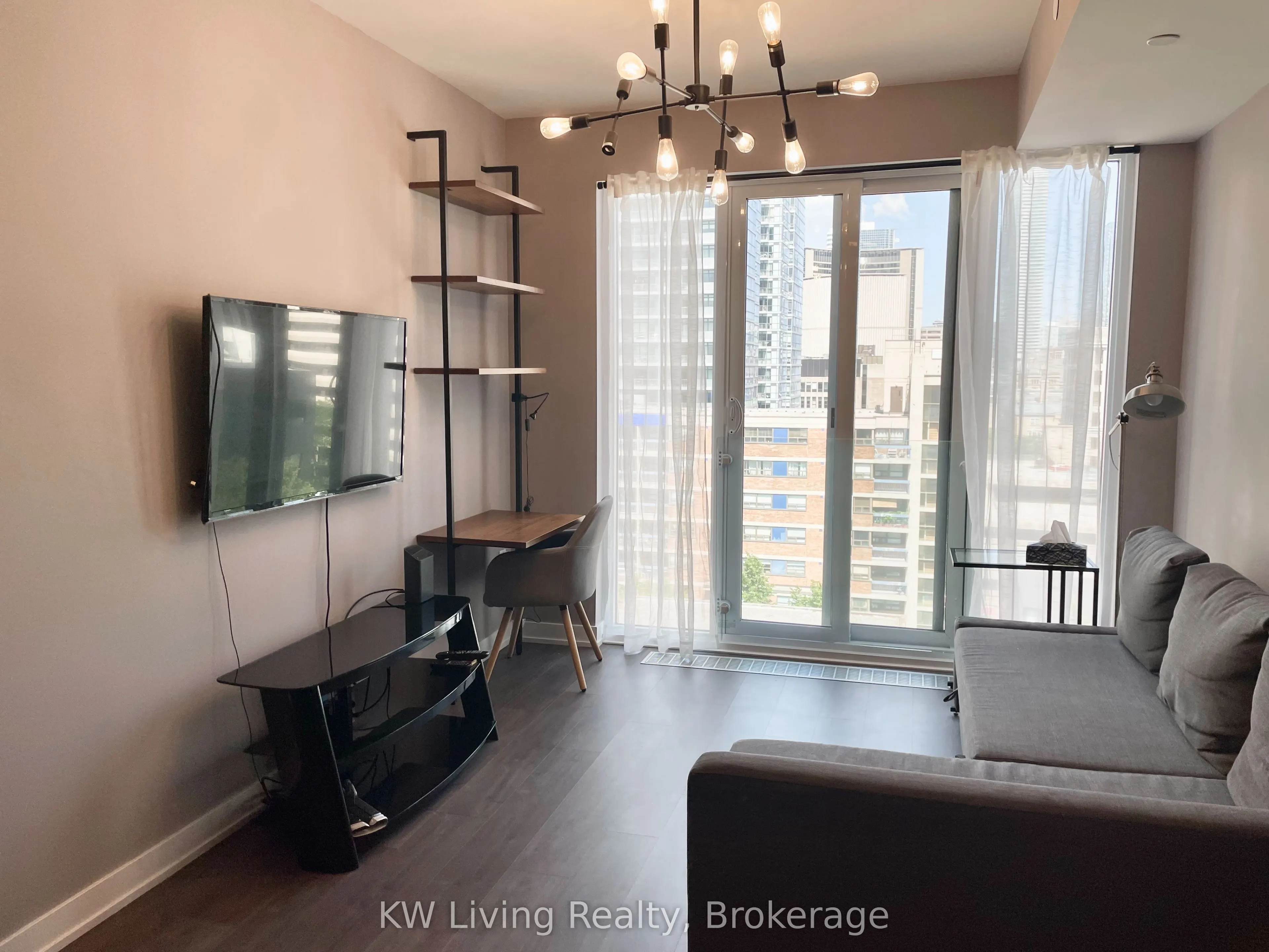 50 McCaul Street #1109