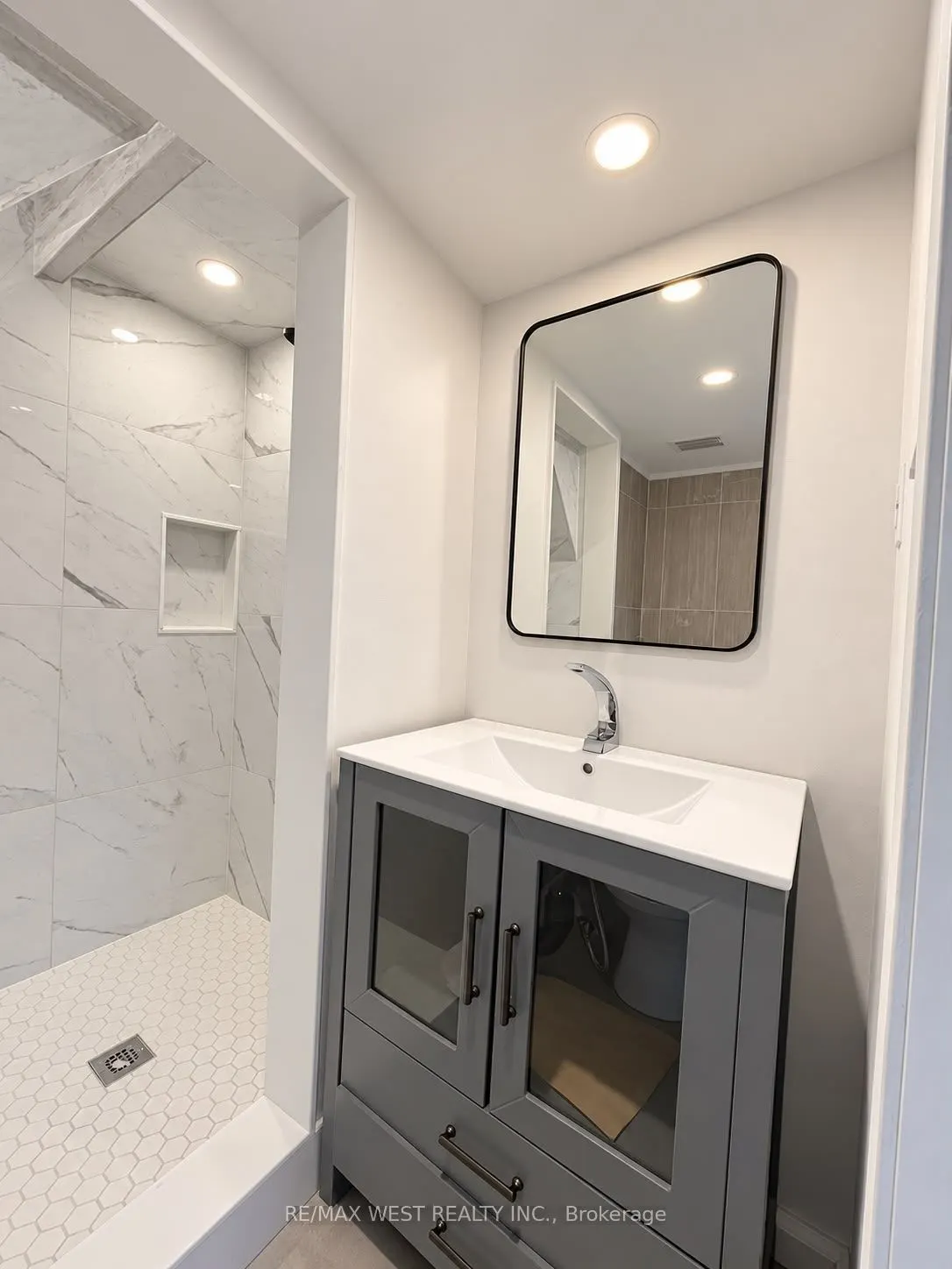 181 Cedric Avenue #Upper