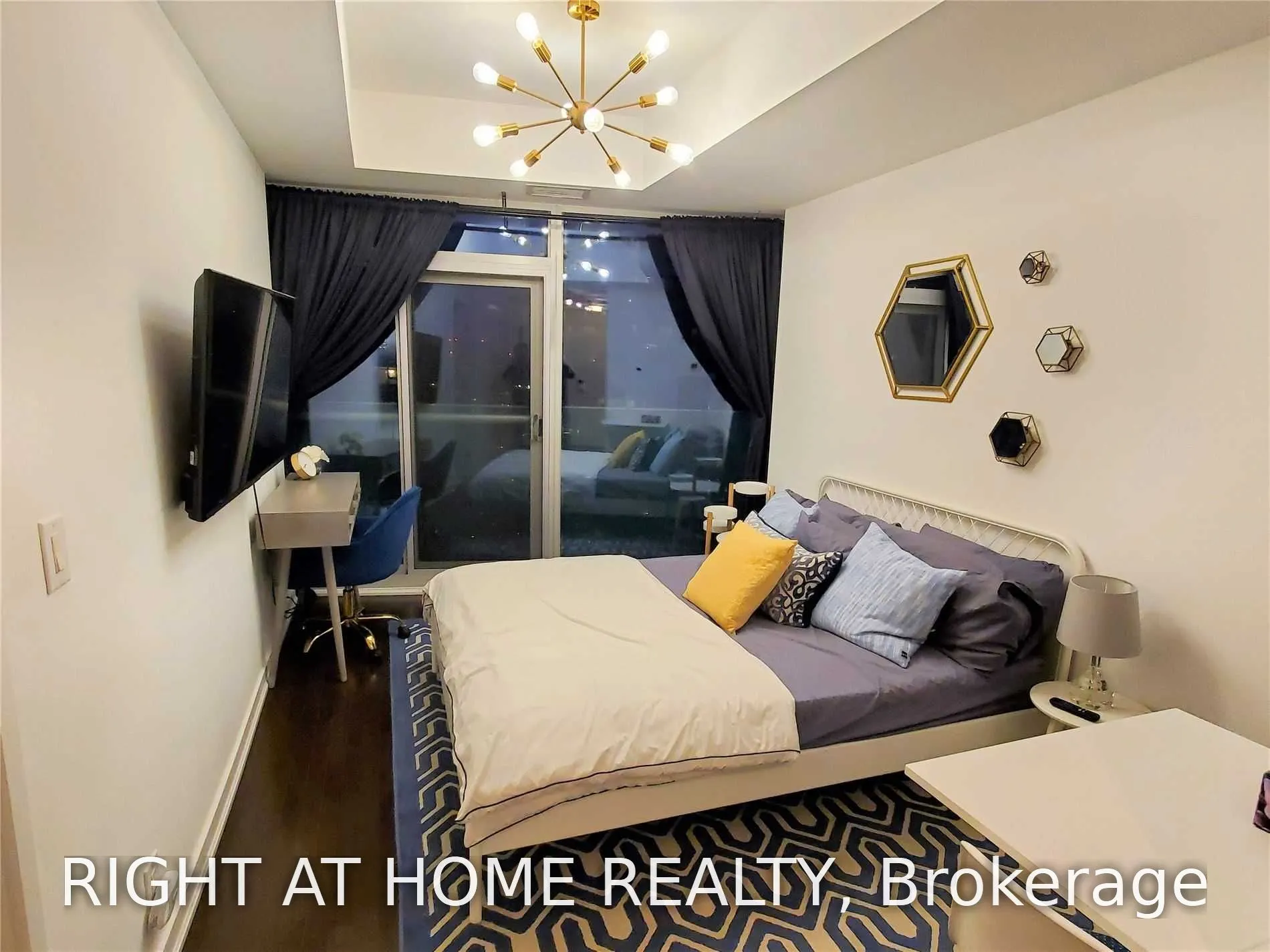 14 York Street #4902