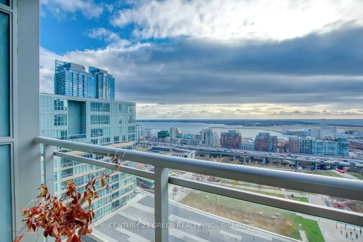 15 Iceboat Terrace #2308