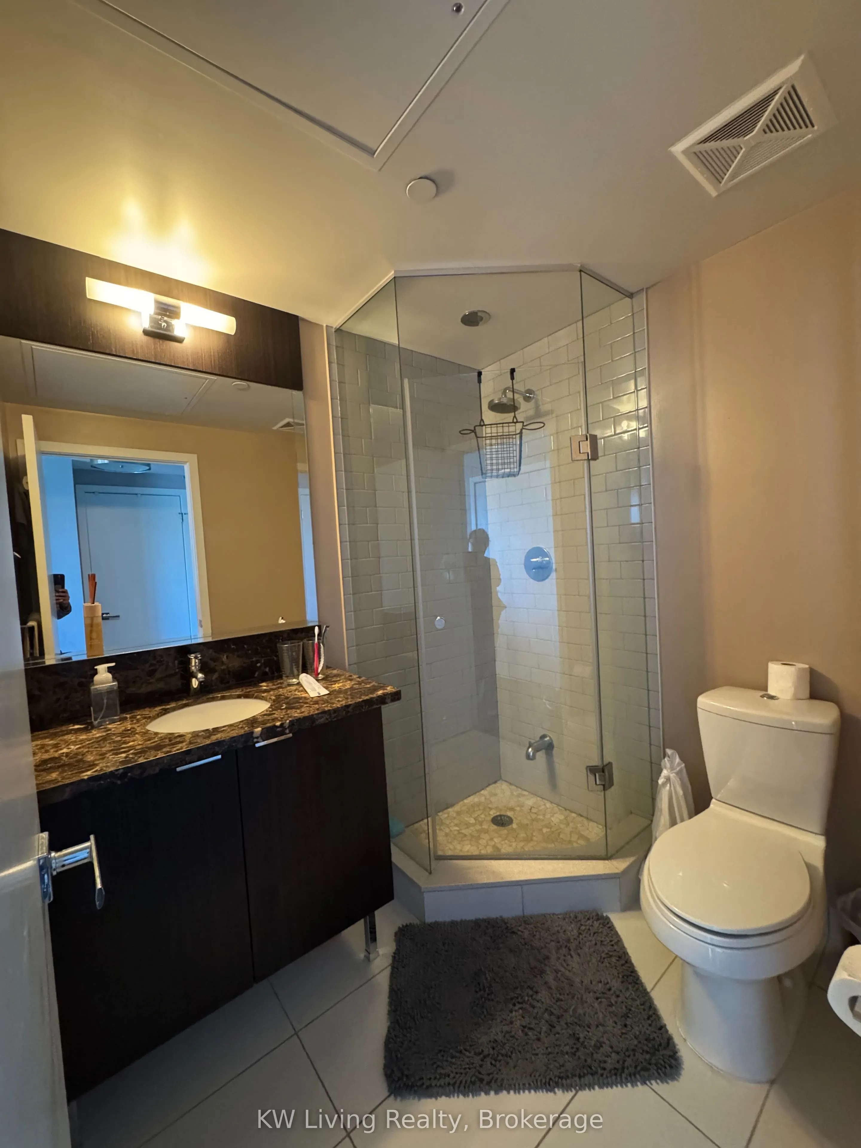 21 Widmer Street #3506