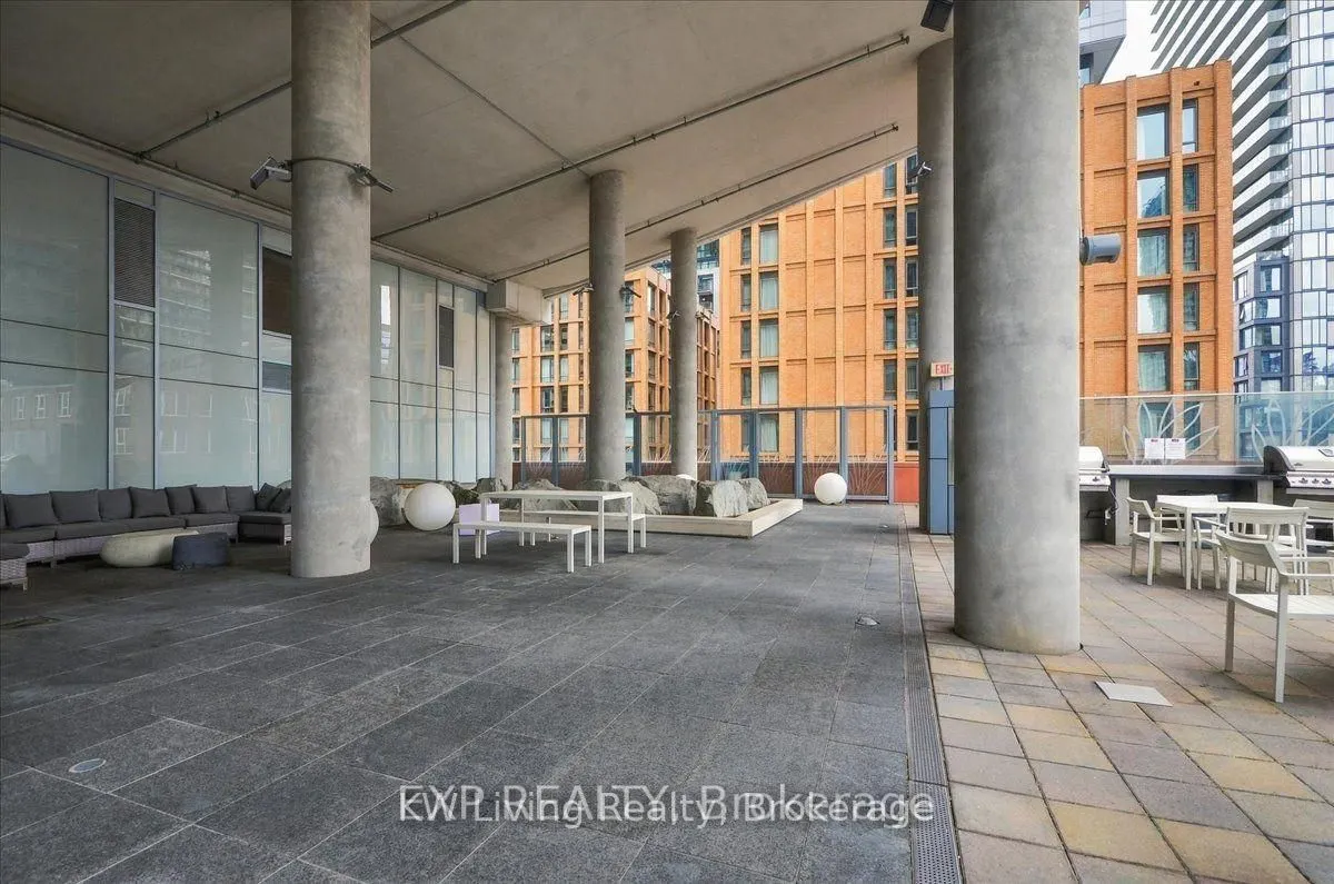 21 Widmer Street #3506