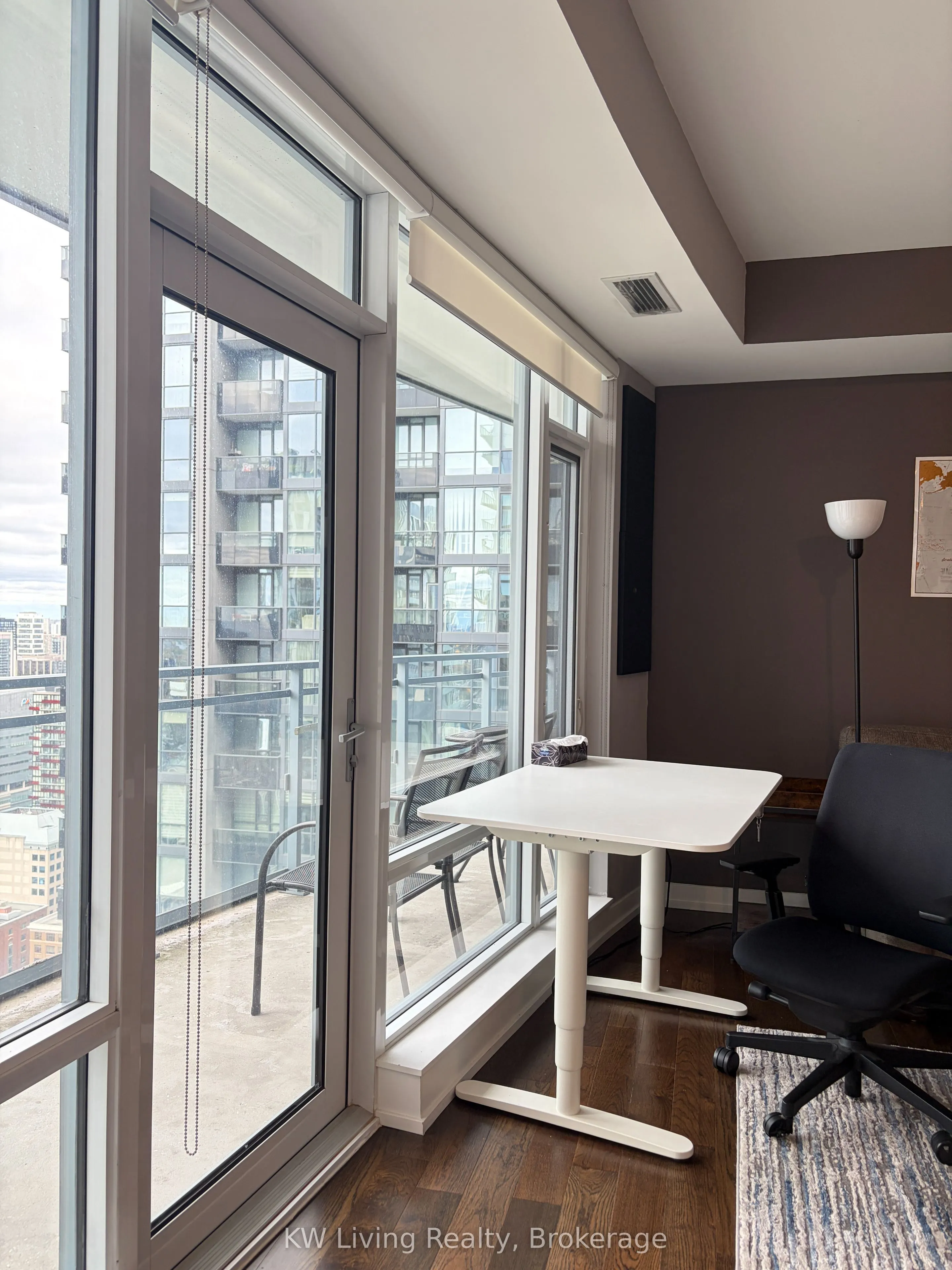 21 Widmer Street #3506