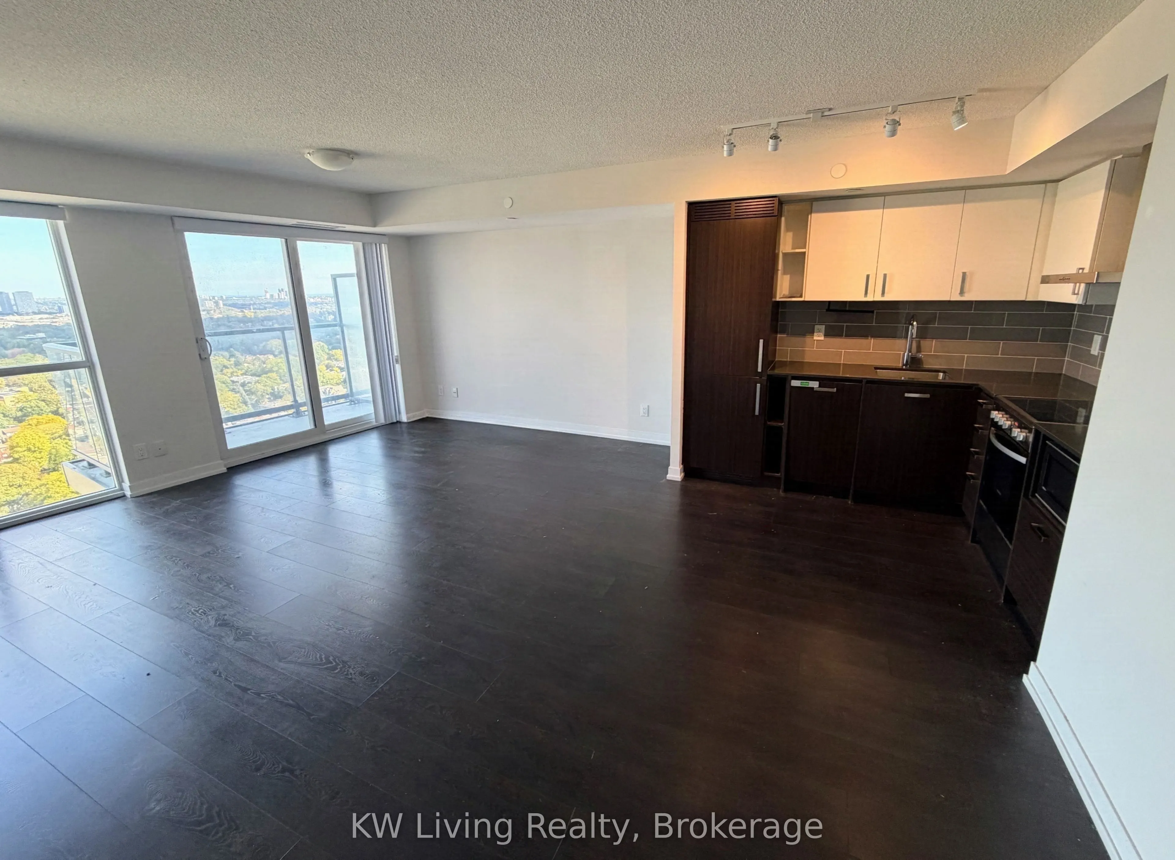 125 Redpath Avenue #2911