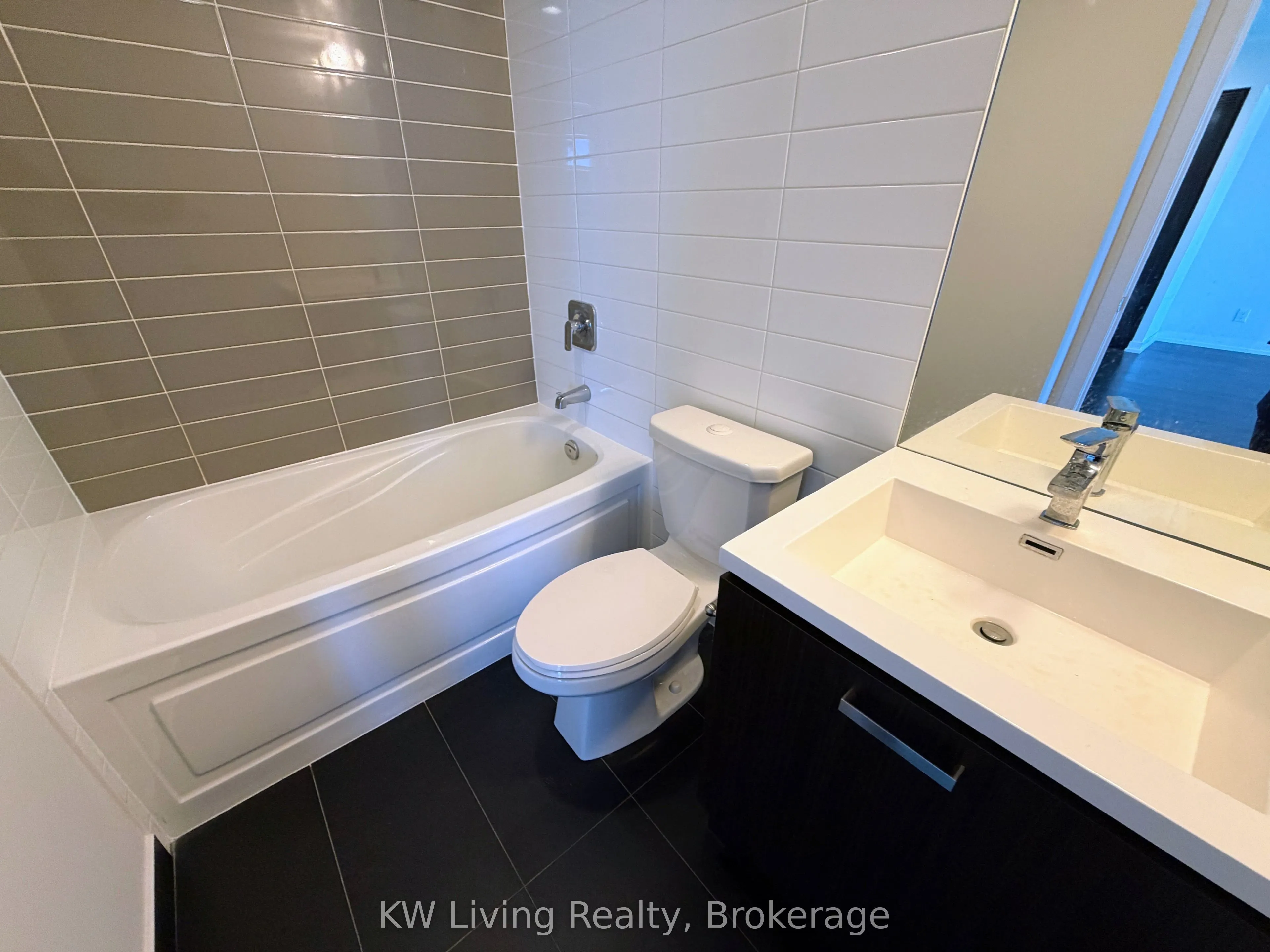 125 Redpath Avenue #2911