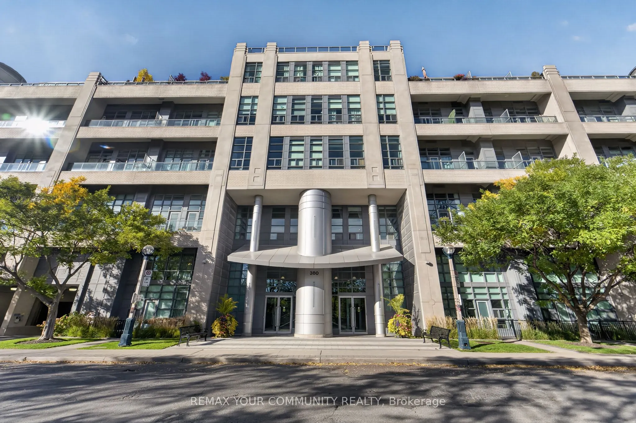 380 Macpherson Avenue #210