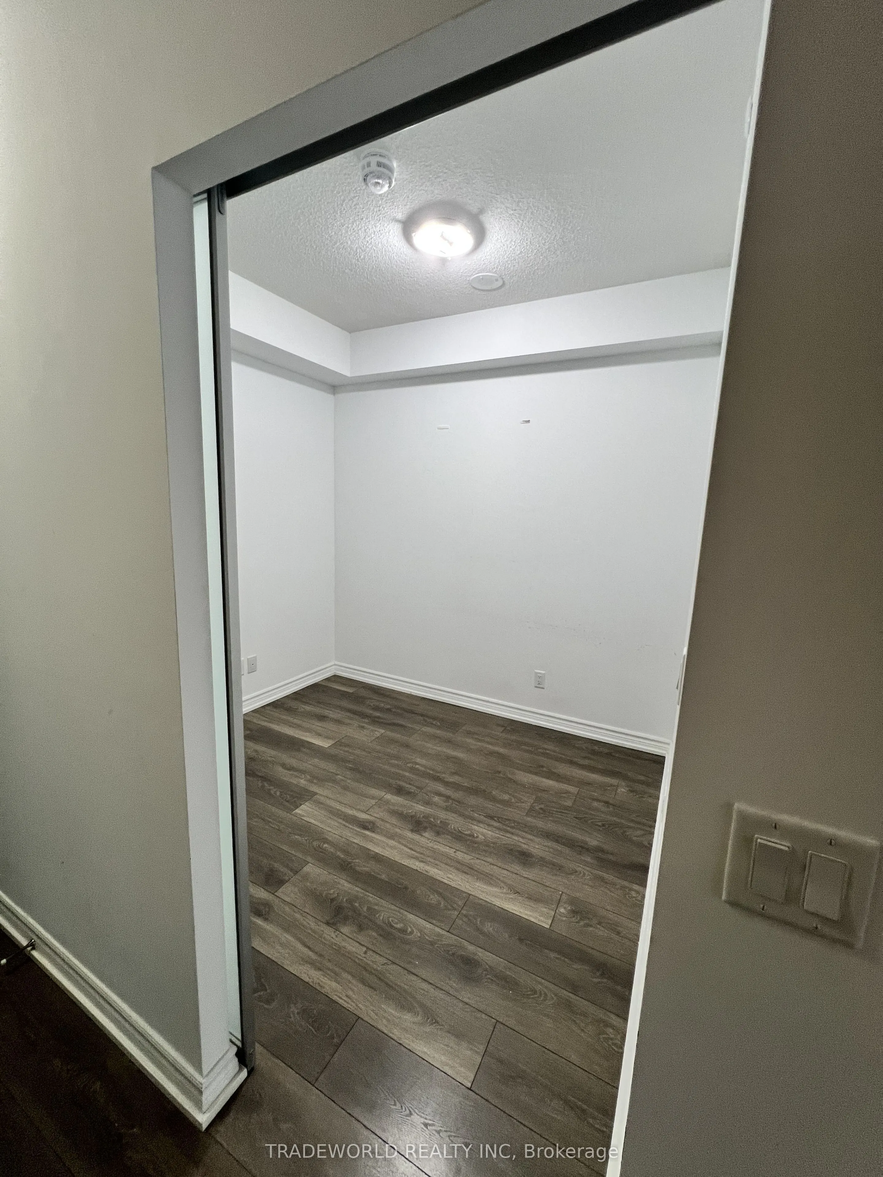 36 Forest Manor Road #1207