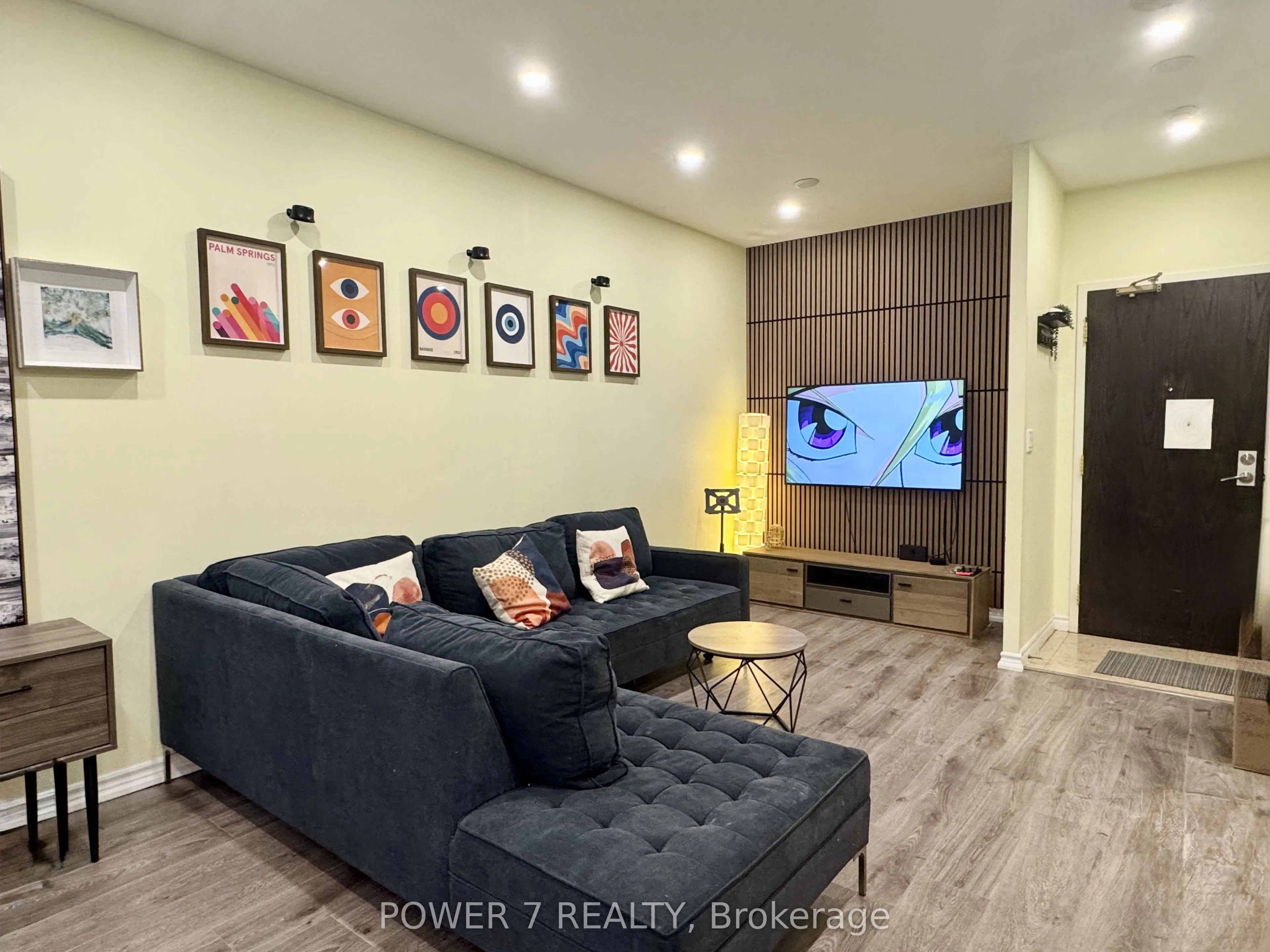 18 Spring Garden Avenue #110