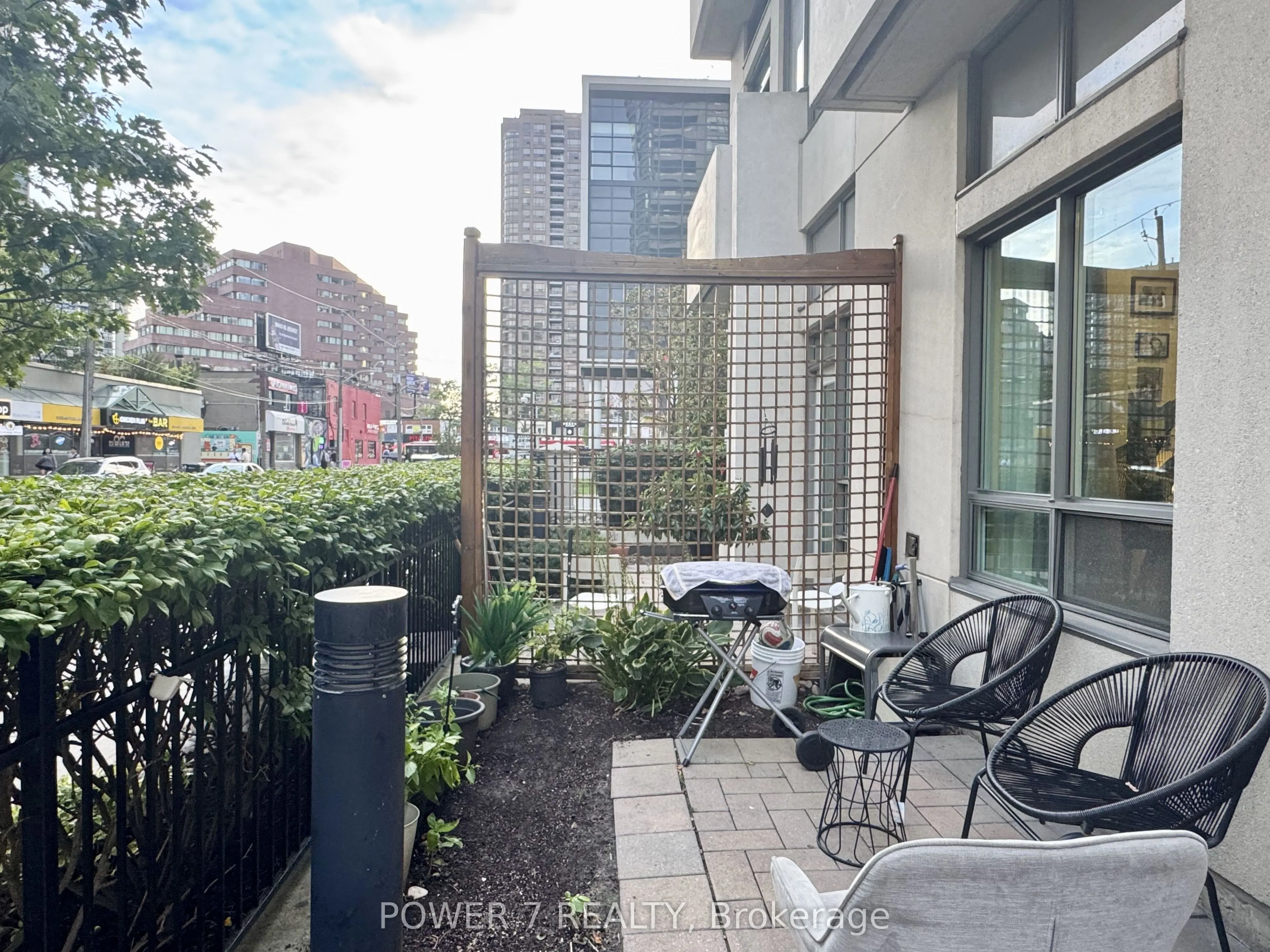 18 Spring Garden Avenue #110
