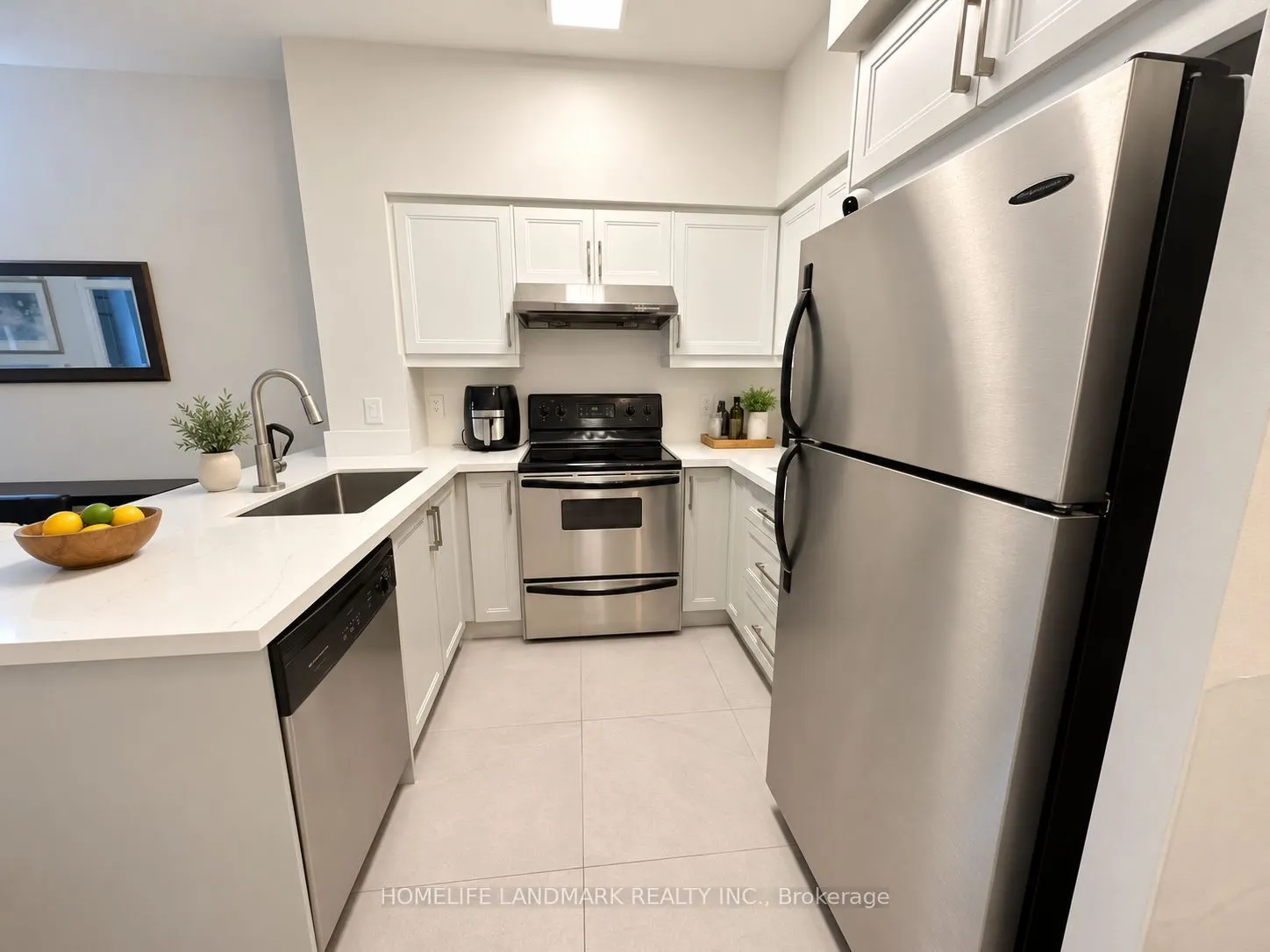 38 Kenaston Gardens #GV113