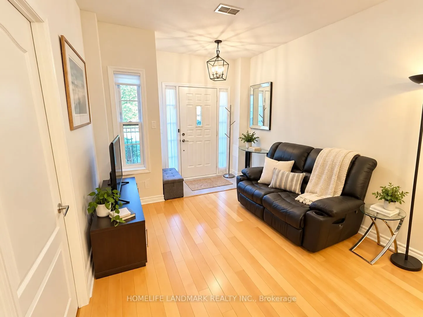 38 Kenaston Gardens #GV113