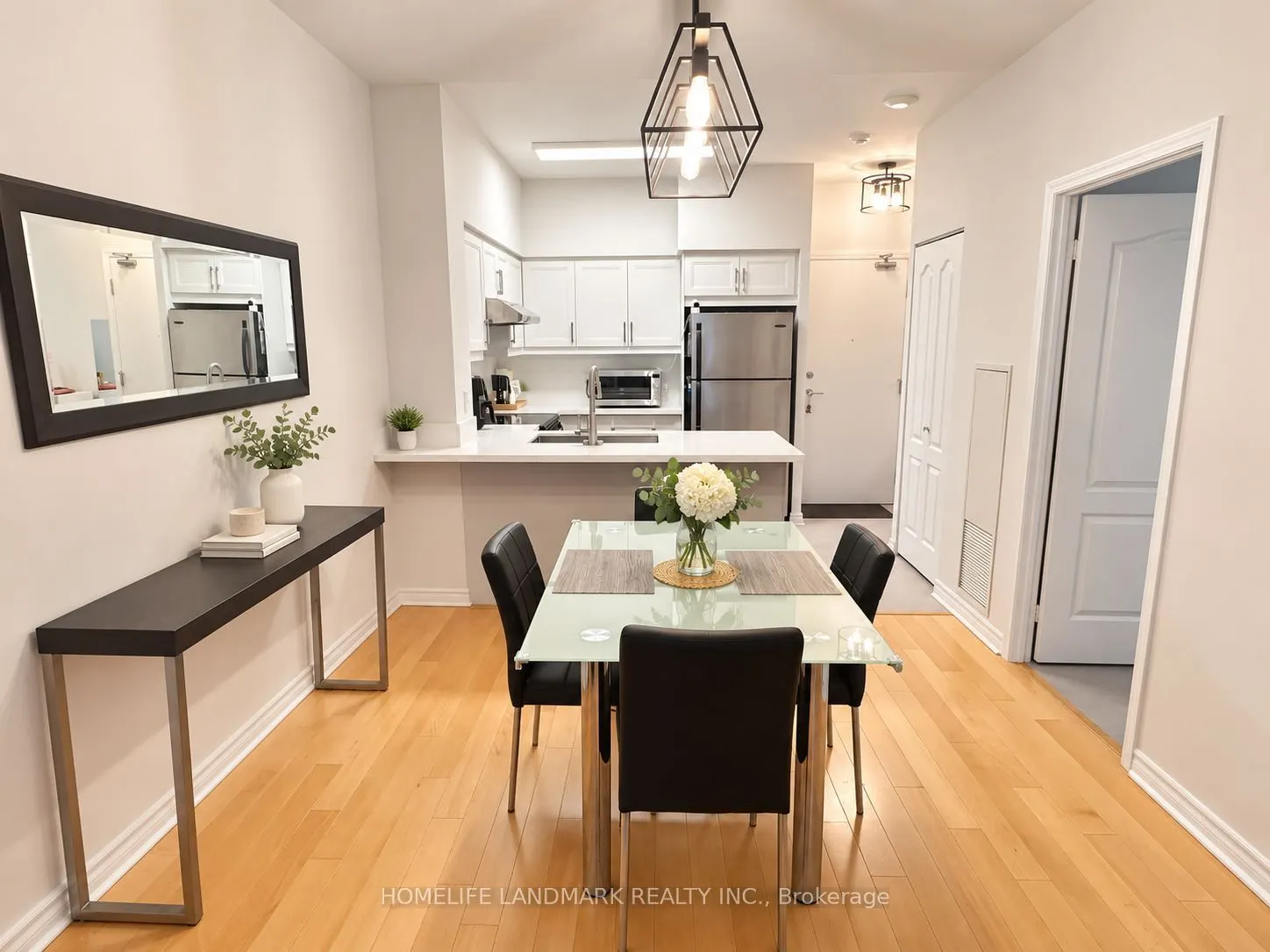 38 Kenaston Gardens #GV113