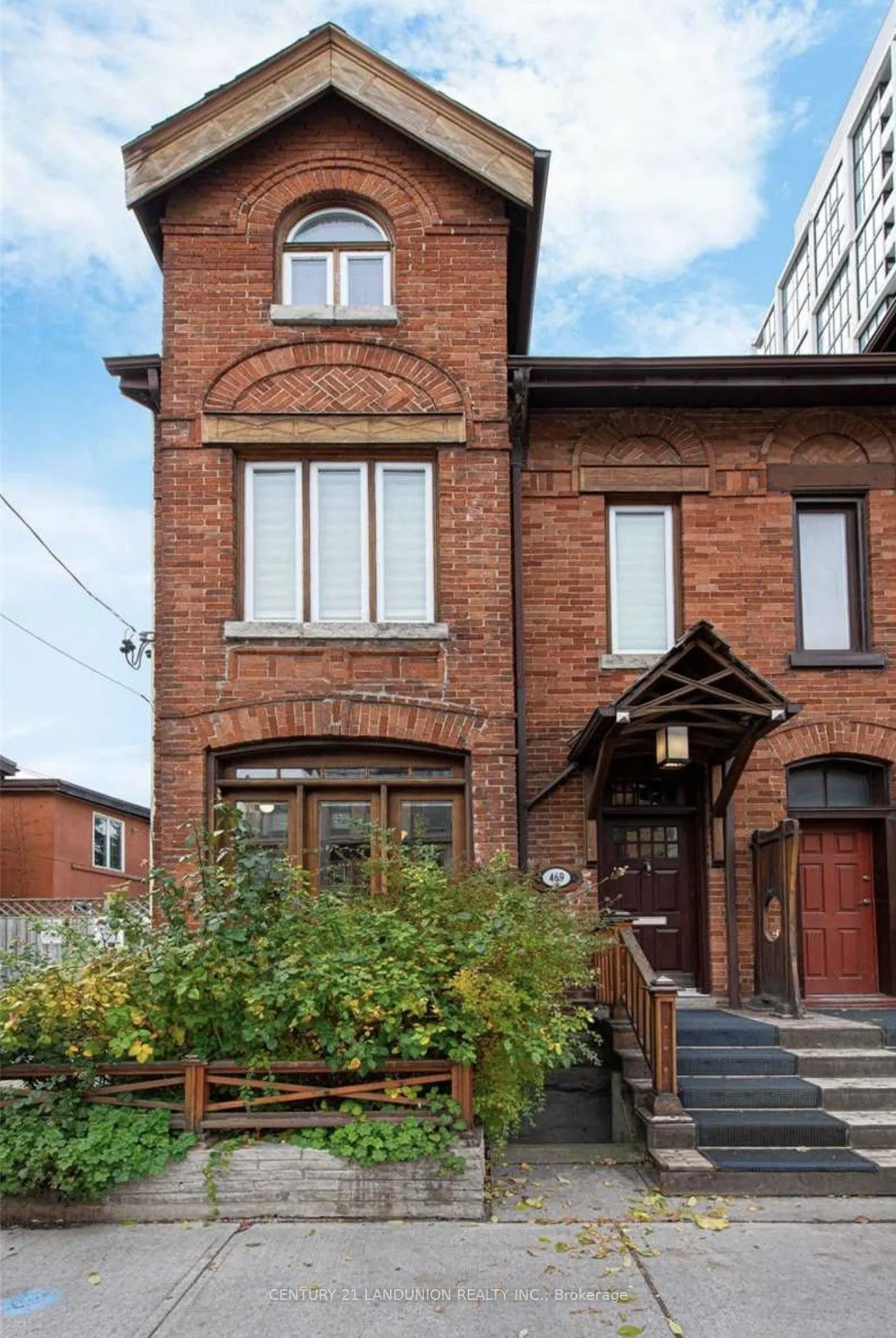 469 Richmond Street E