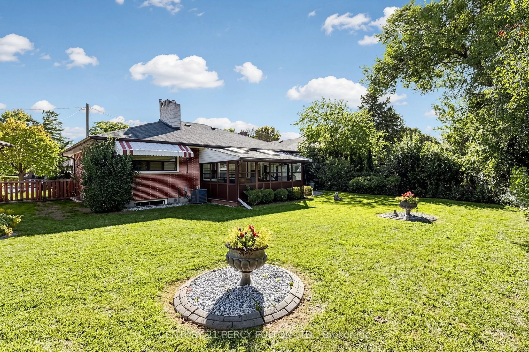 8 Wallbridge Court