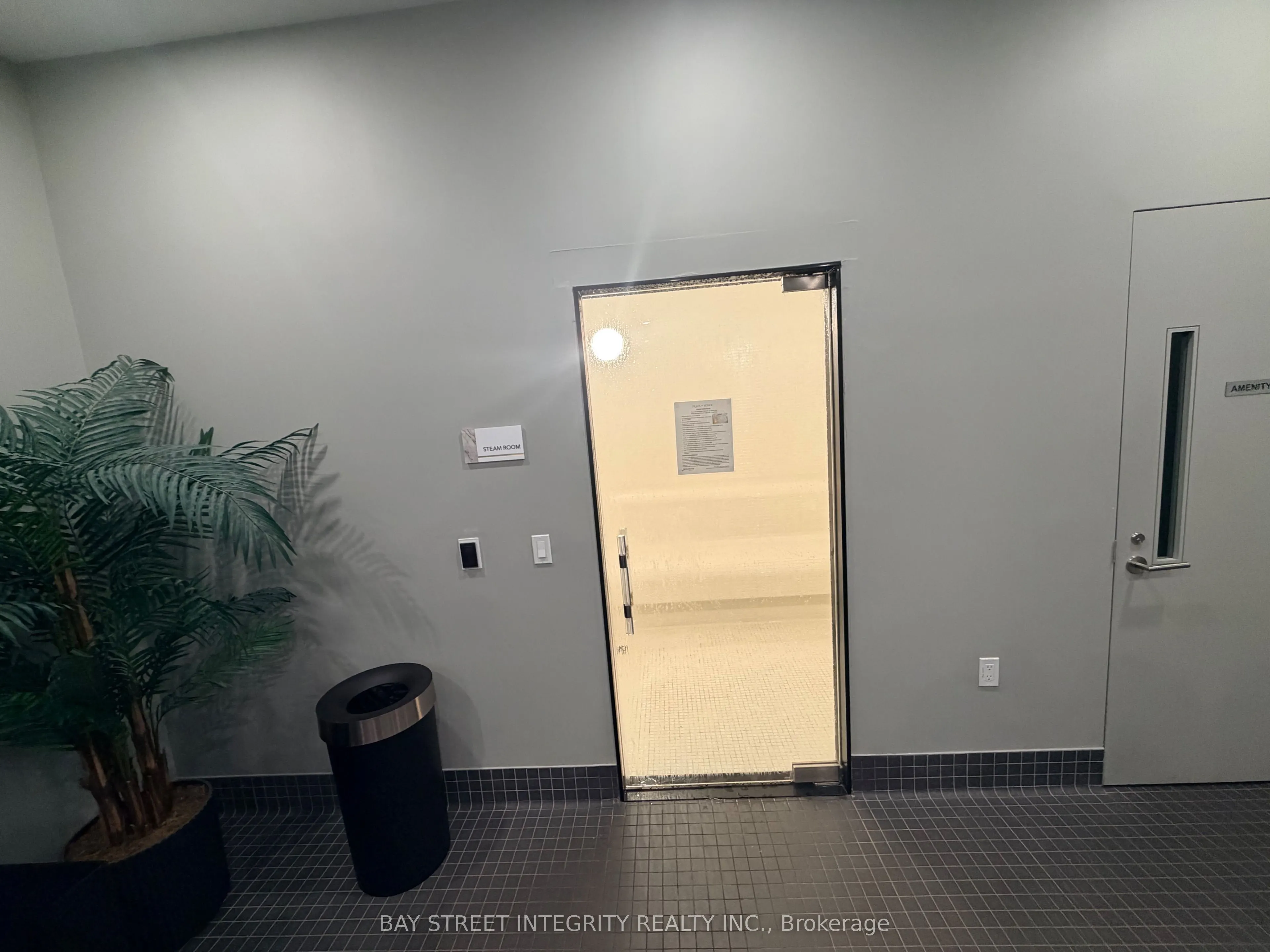 5858 Yonge Street #616