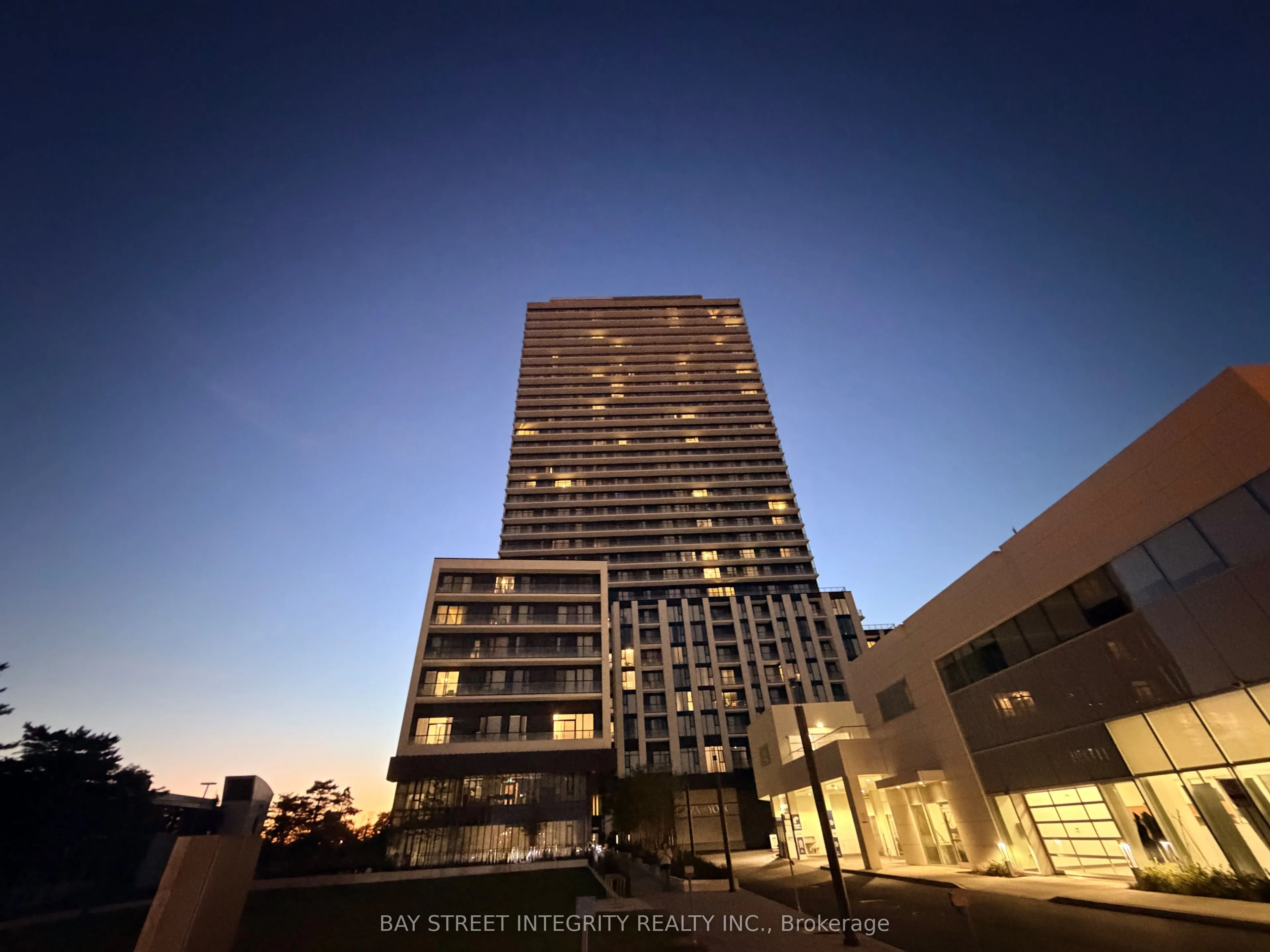 5858 Yonge Street #616