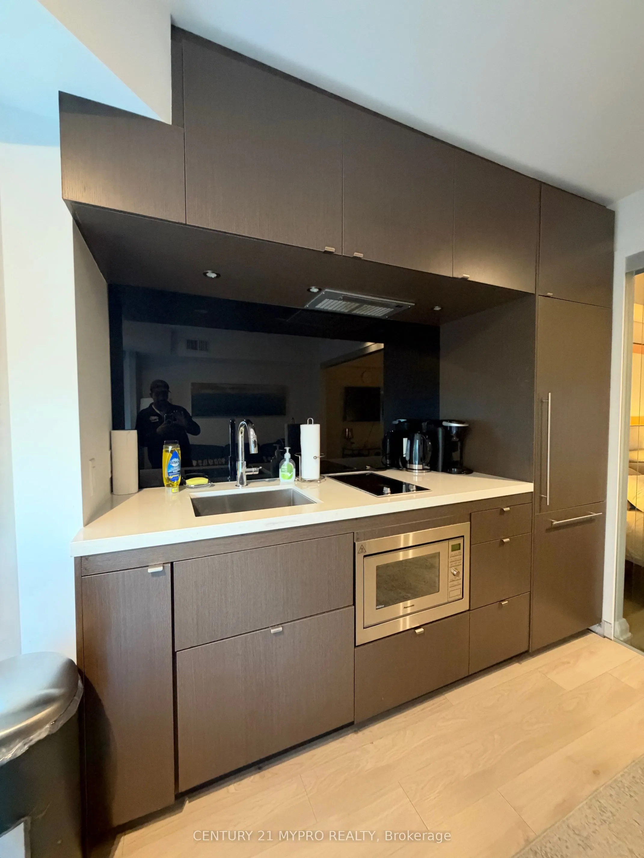 155 Yorkville Avenue #705