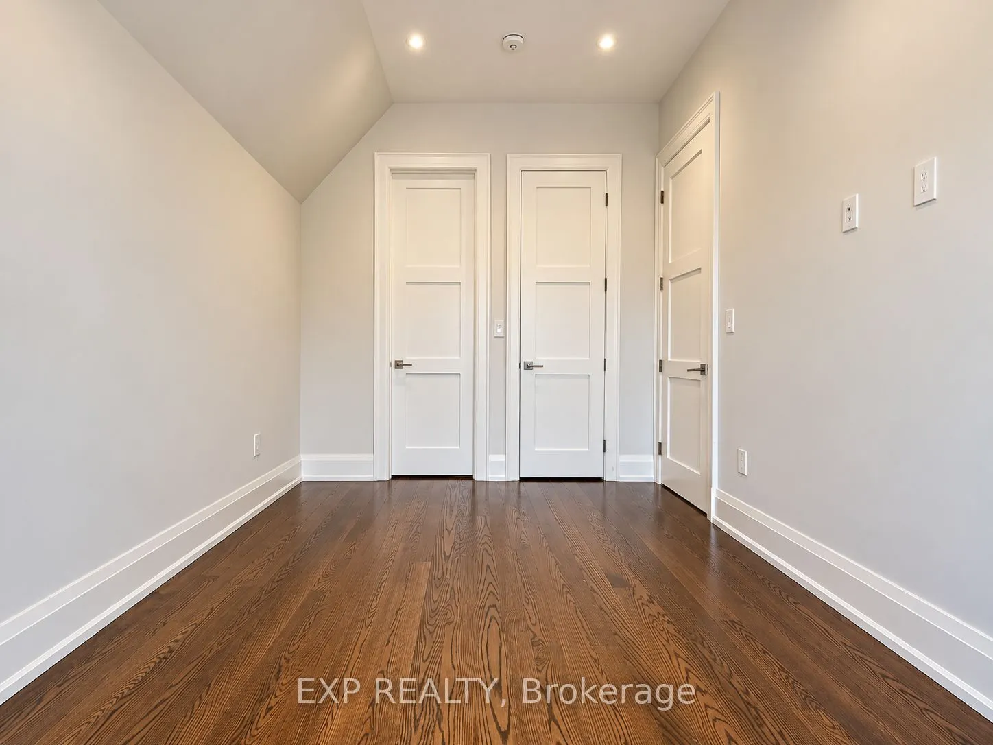 289 Connaught Avenue