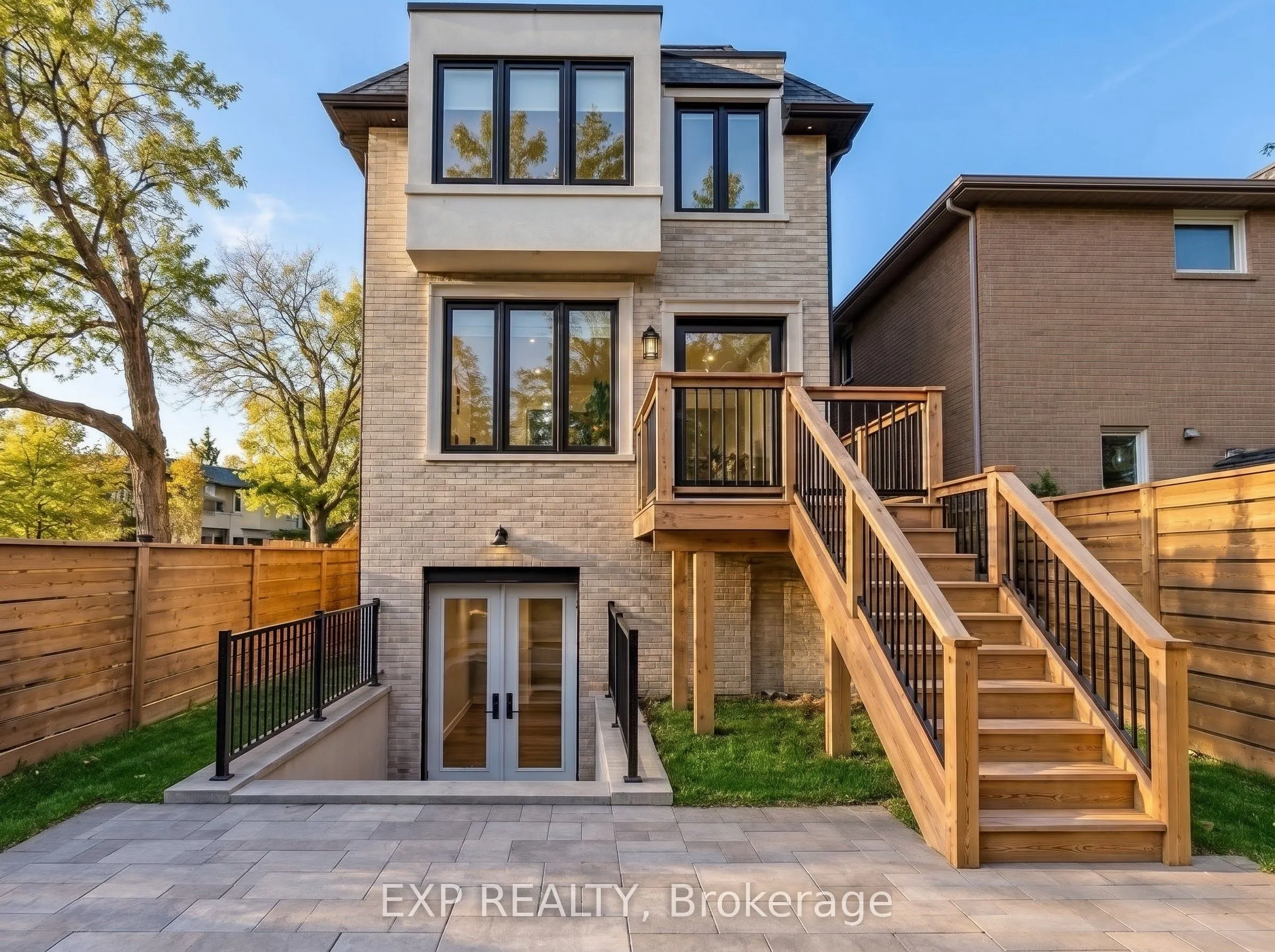289 Connaught Avenue